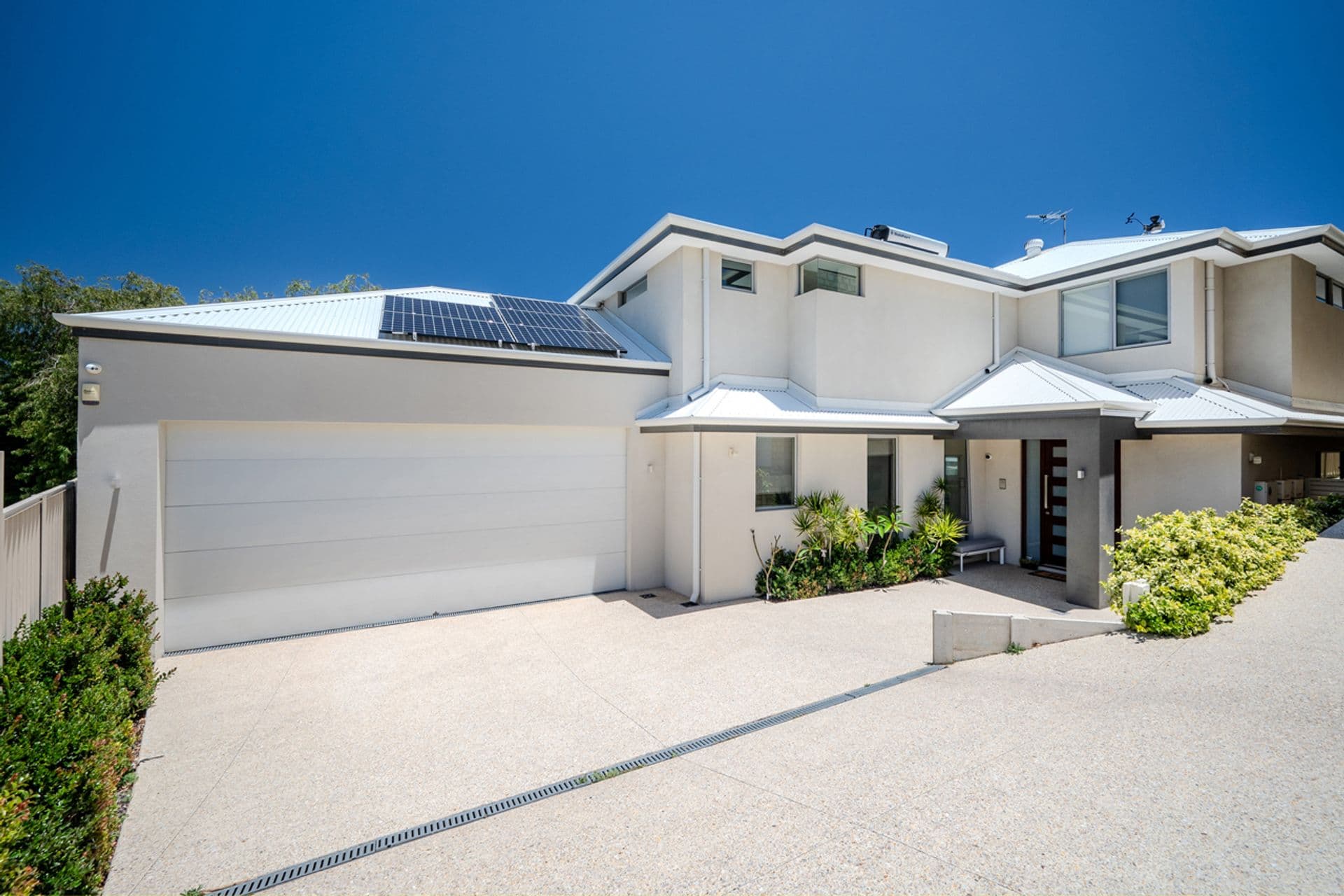 18A Cox Crescent, Quinns Rocks, WA, 6030, Quinns Rocks - Thumbnail 2