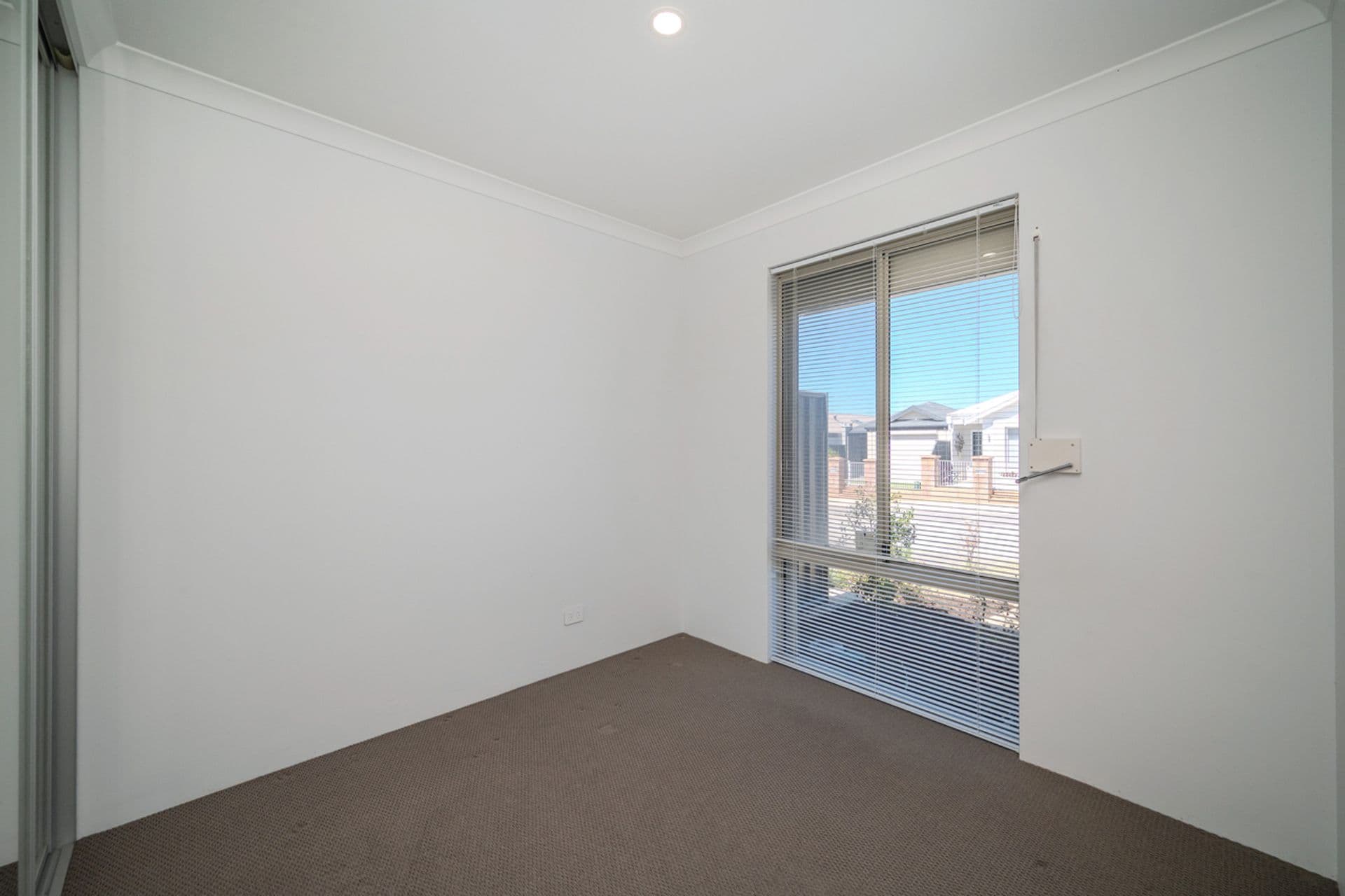 21 Wallaby Road, Banksia Grove, WA, 6031, Banksia Grove - Thumbnail 5
