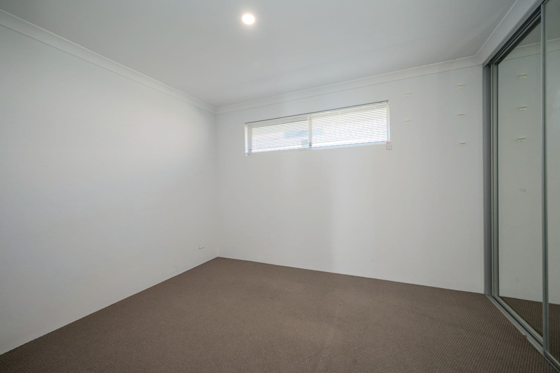 21 Wallaby Road, Banksia Grove, WA, 6031, Banksia Grove - Thumbnail 8