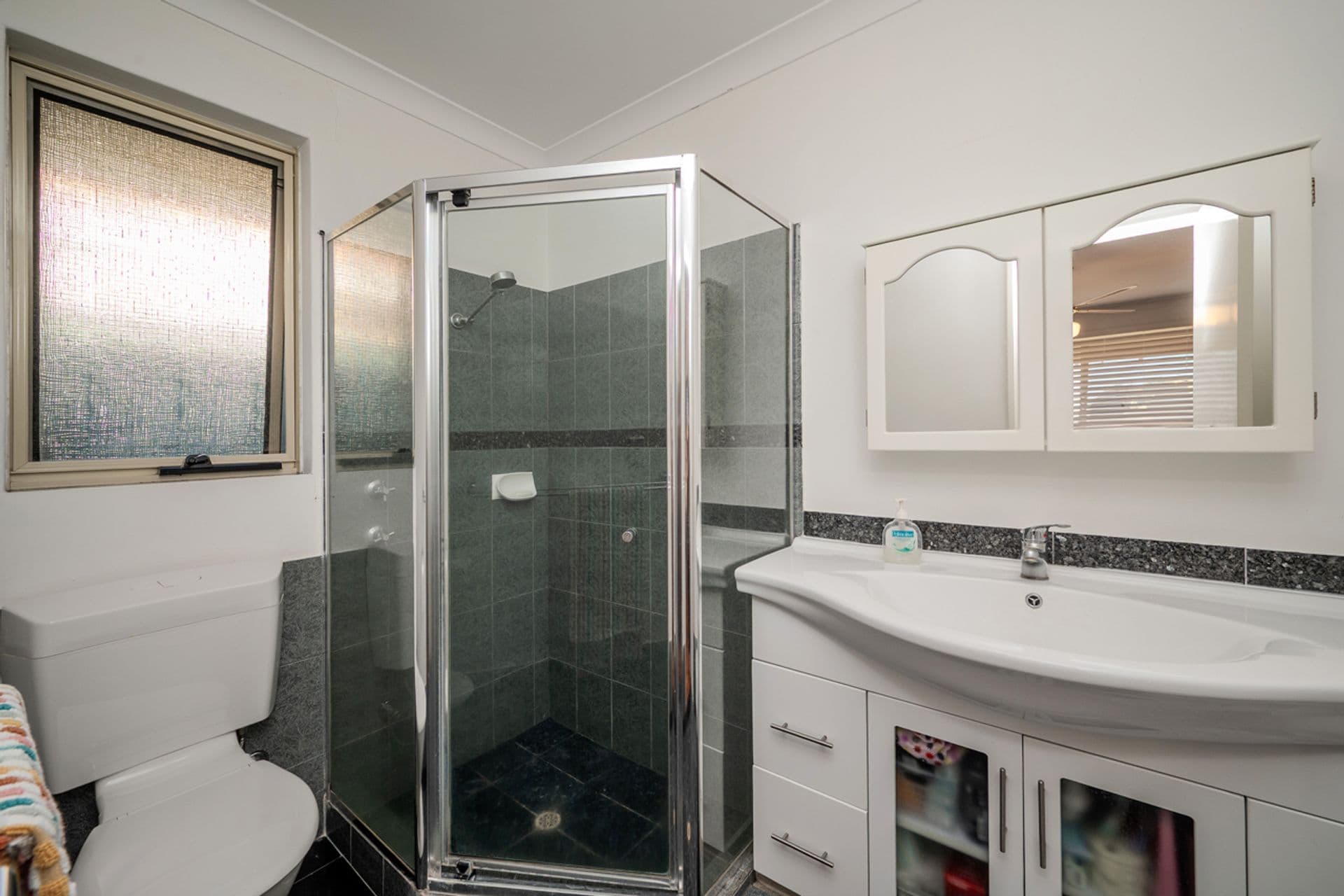 8 Hakata Place, Merriwa, WA, 6030, Merriwa - Thumbnail 6