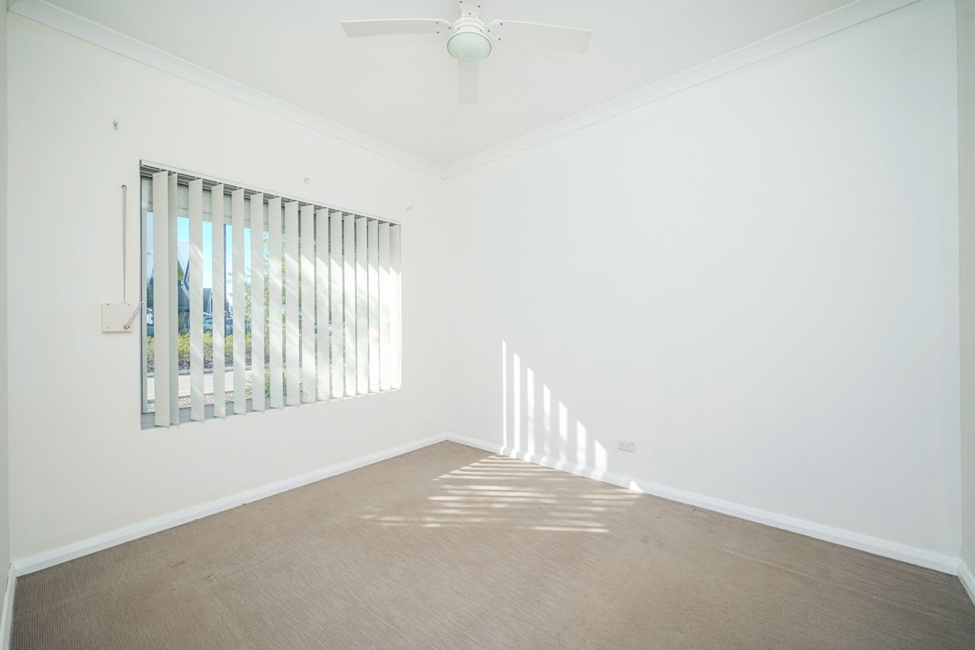 209 Camborne Parkway, Butler, WA, 6036, Butler - Thumbnail 3