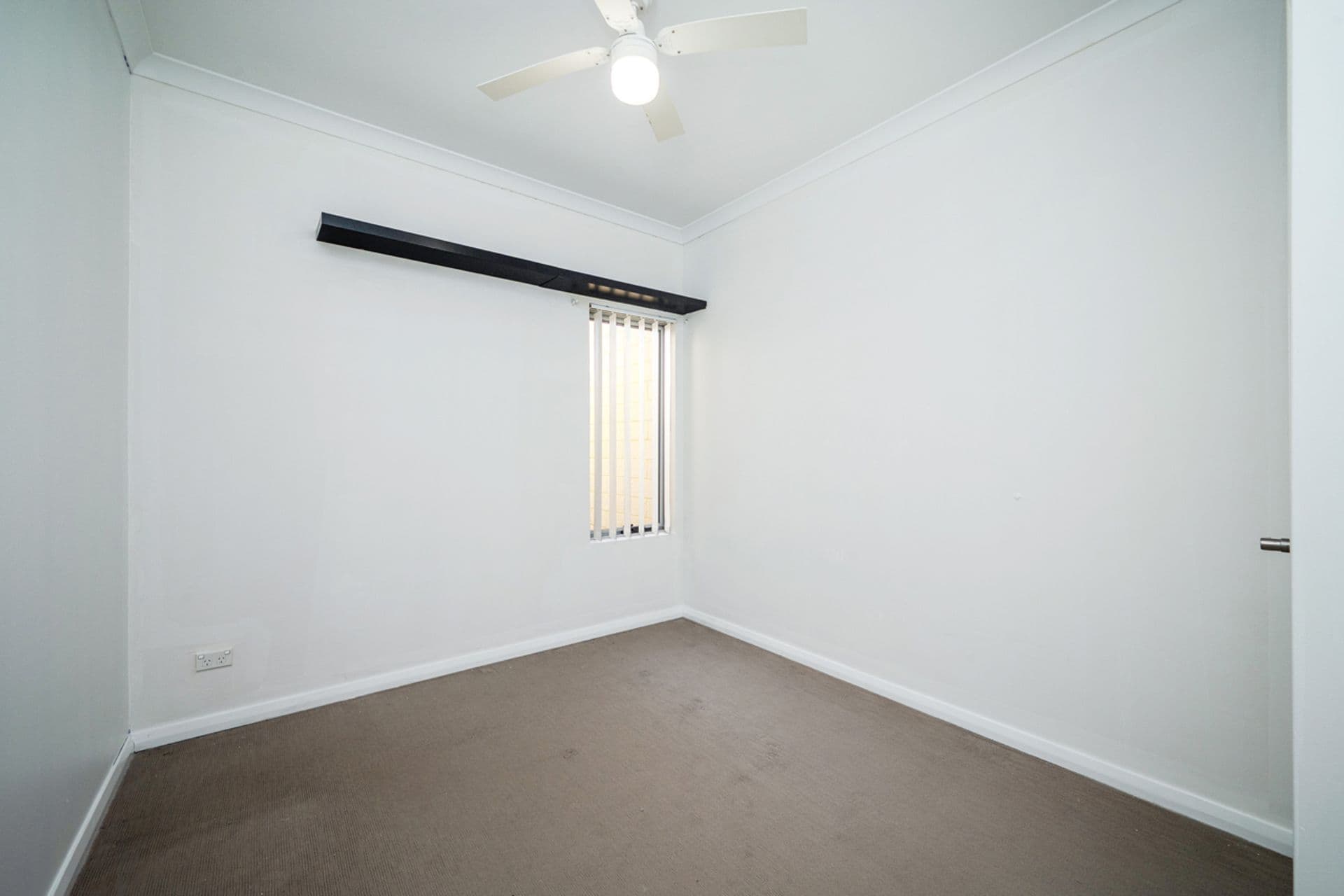 209 Camborne Parkway, Butler, WA, 6036, Butler - Thumbnail 8