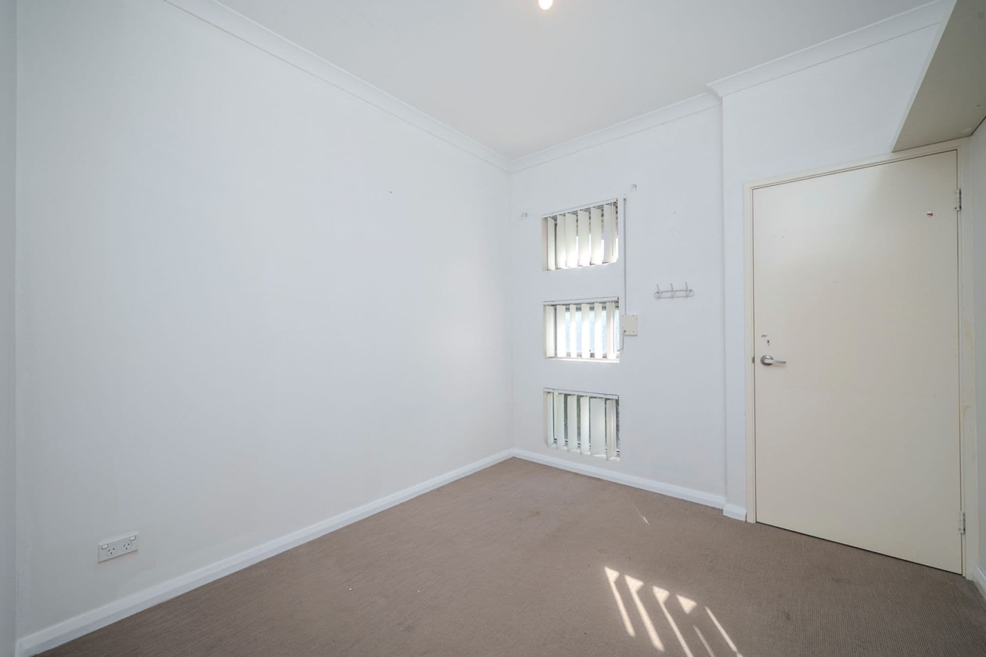 209 Camborne Parkway, Butler, WA, 6036, Butler - Thumbnail 7