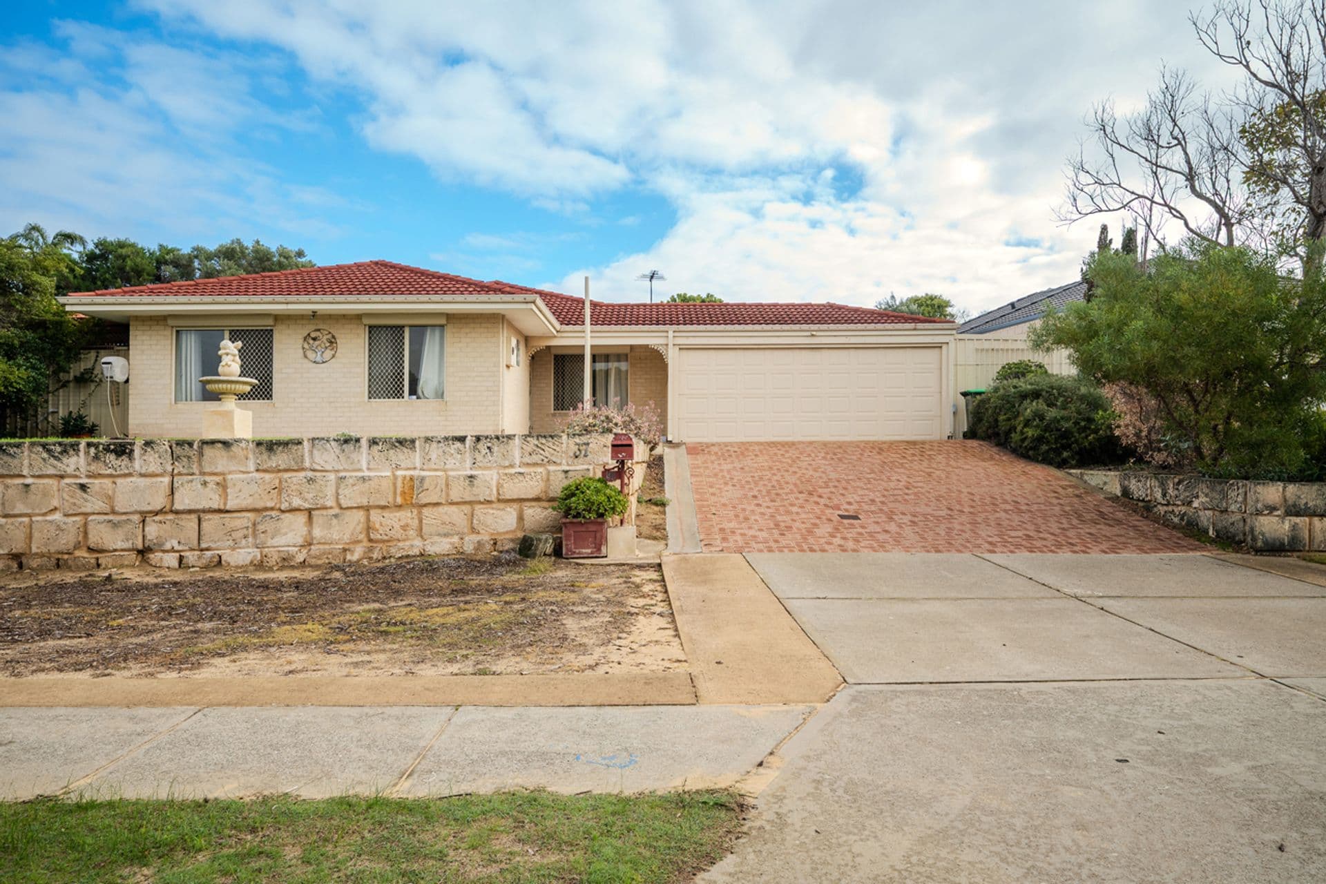 37 Greyhound Drive, Merriwa, WA, 6030, Merriwa - Image 1