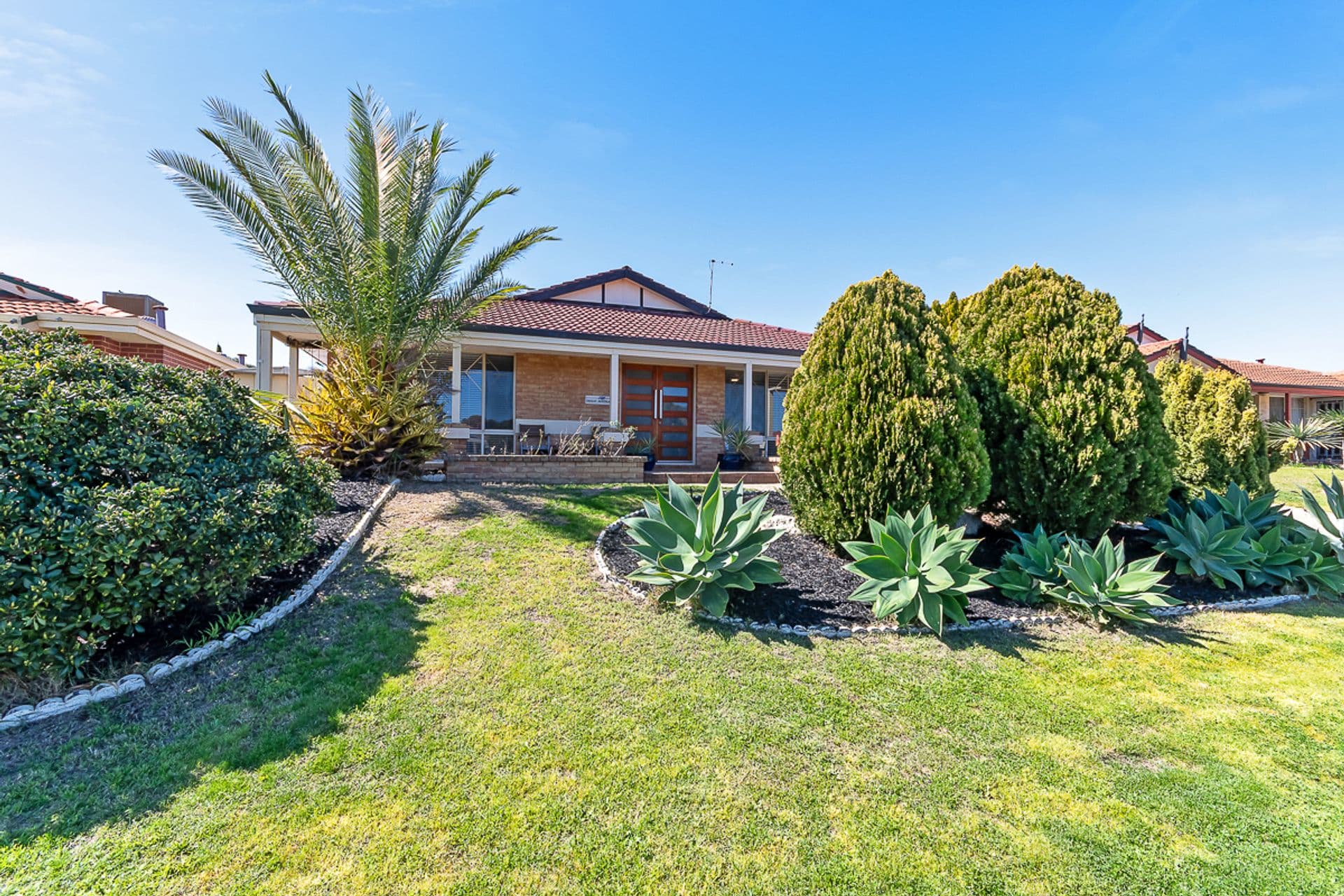 4 Falkland Way, Kinross, WA, 6028, Kinross - Thumbnail 2