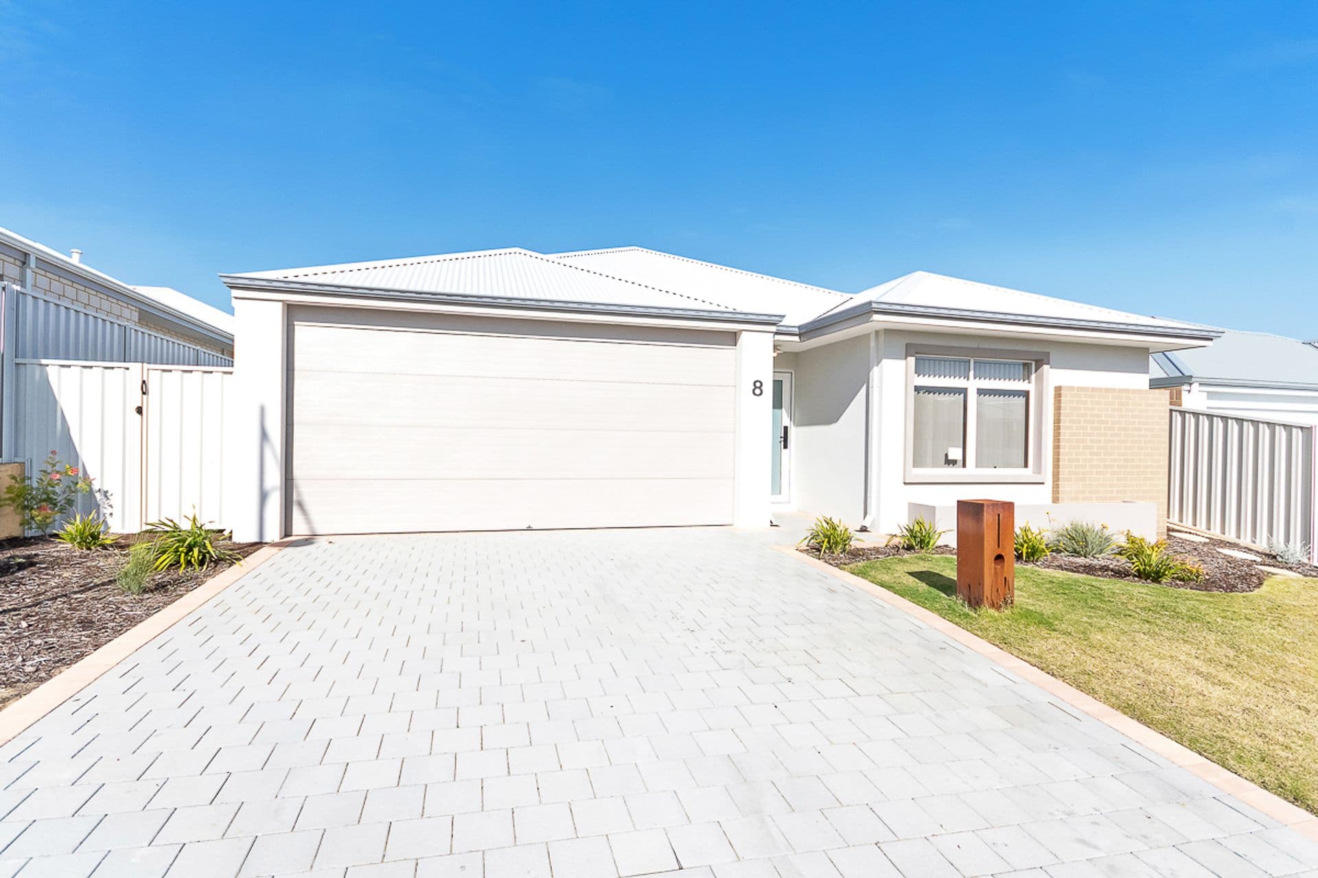 8 Andorra Way, Alkimos, WA, 6038, Alkimos - Thumbnail 2