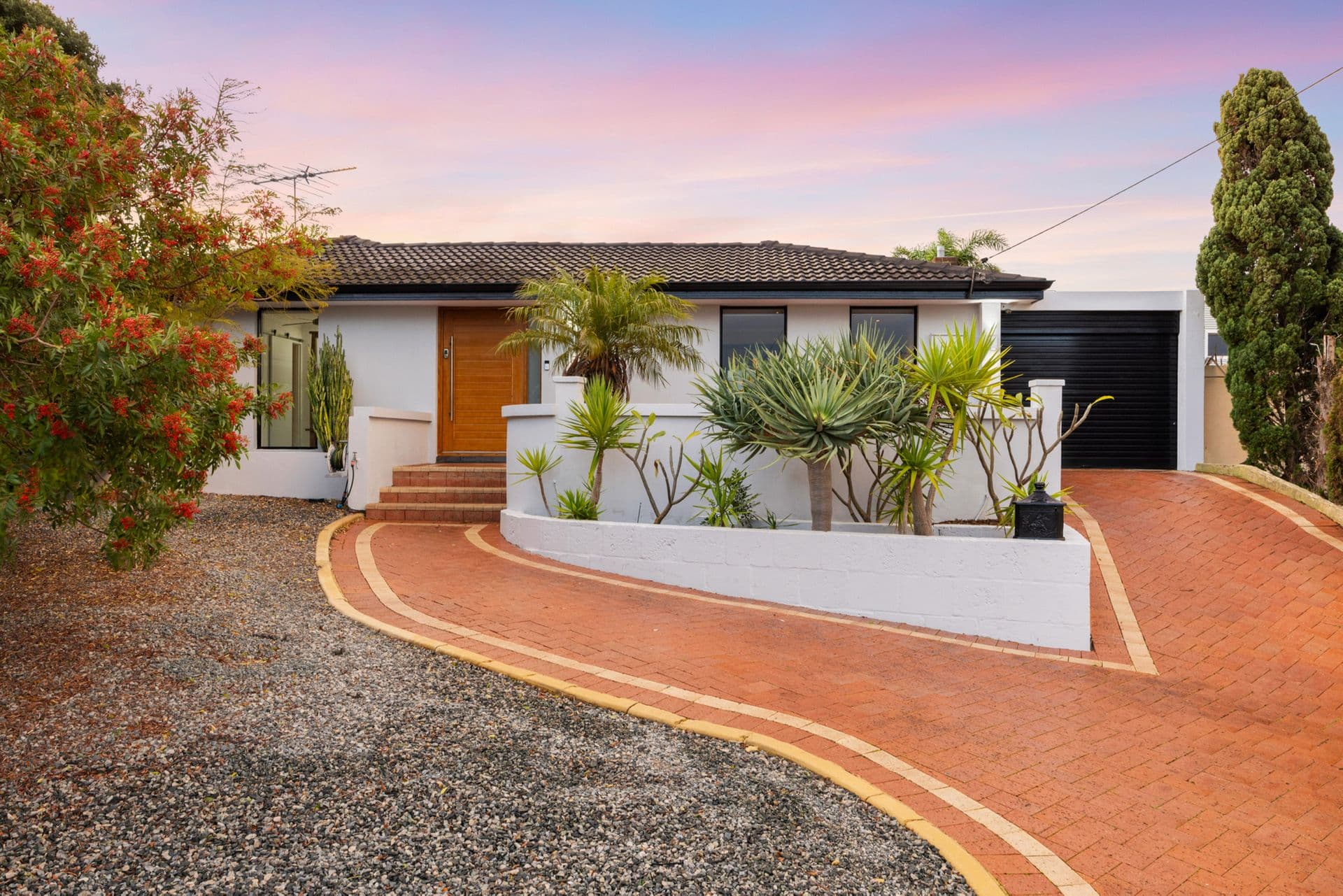 54 Sporing Way, Hillarys, WA, 6025, Hillarys - Thumbnail 2