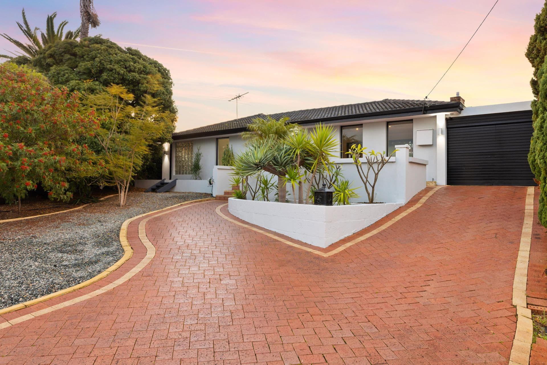 54 Sporing Way, Hillarys, WA, 6025, Hillarys - Thumbnail 3