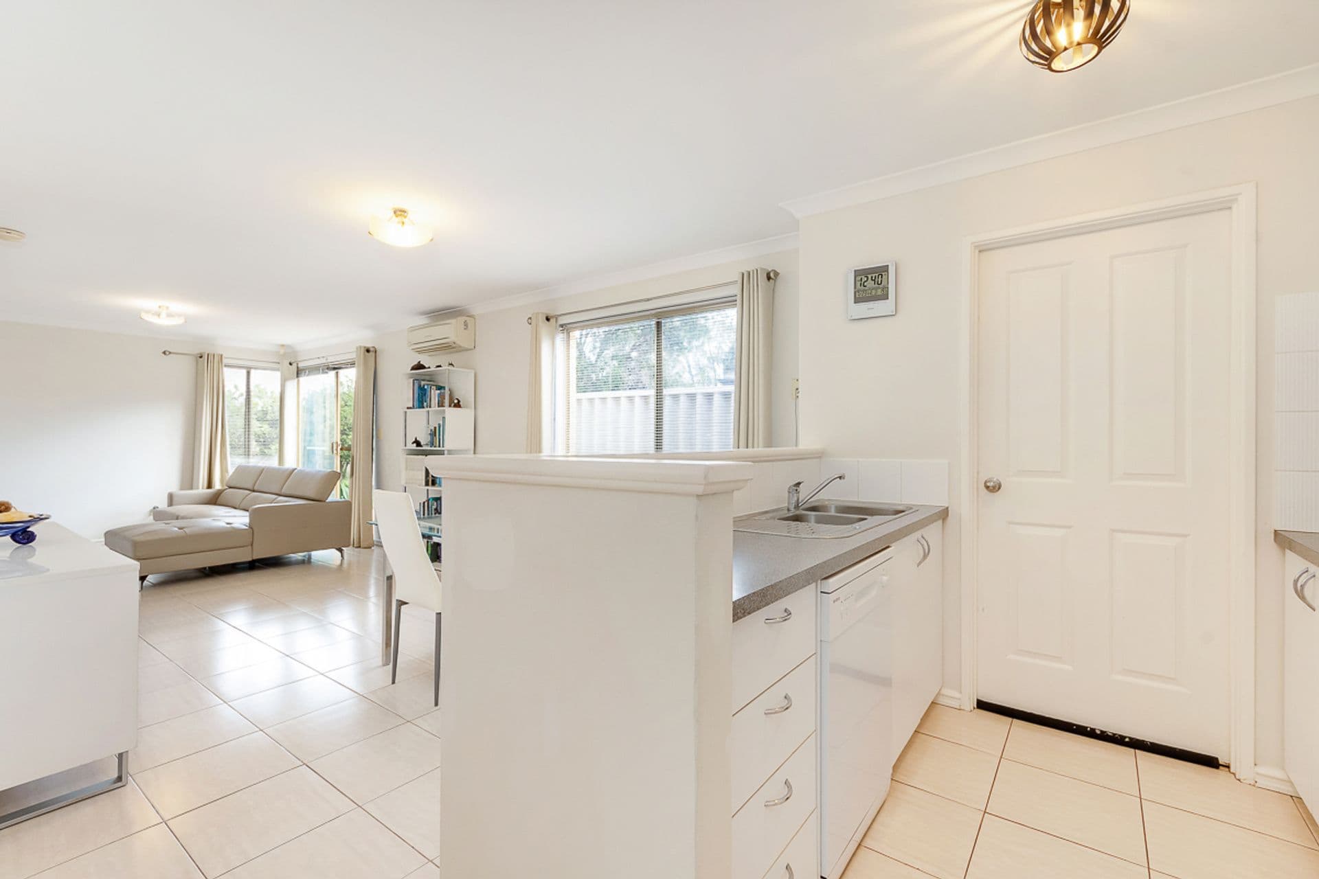 3/192 Kinross Drive, Kinross, WA, 6028, Kinross - Thumbnail 4