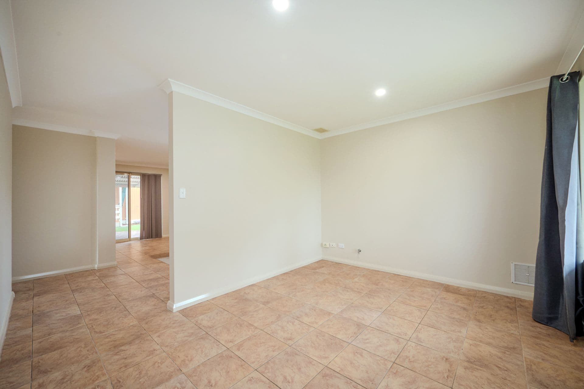37 Palermo Court, Merriwa, WA, 6030, Merriwa - Thumbnail 4
