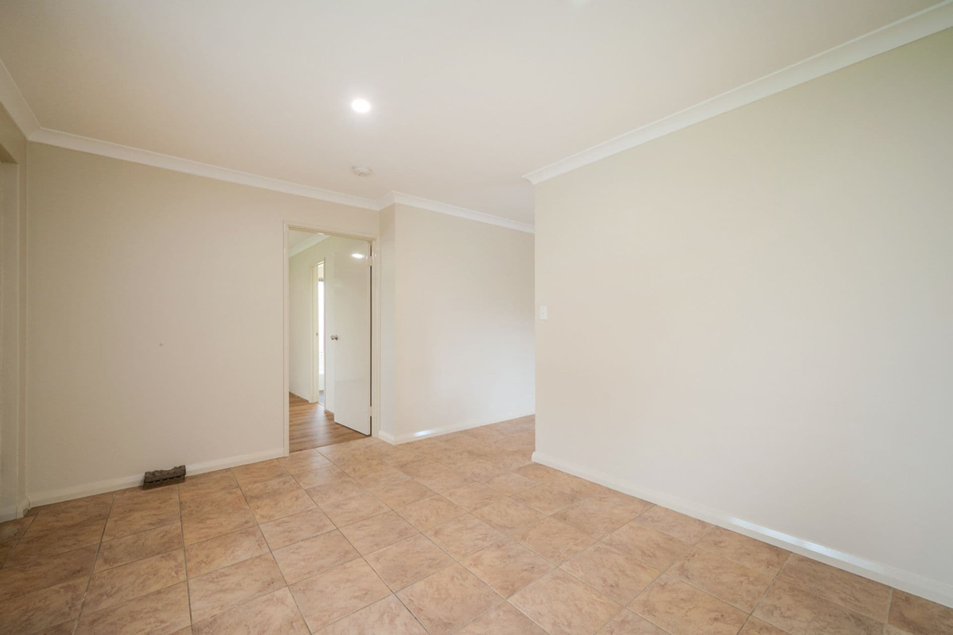 37 Palermo Court, Merriwa, WA, 6030, Merriwa - Thumbnail 5