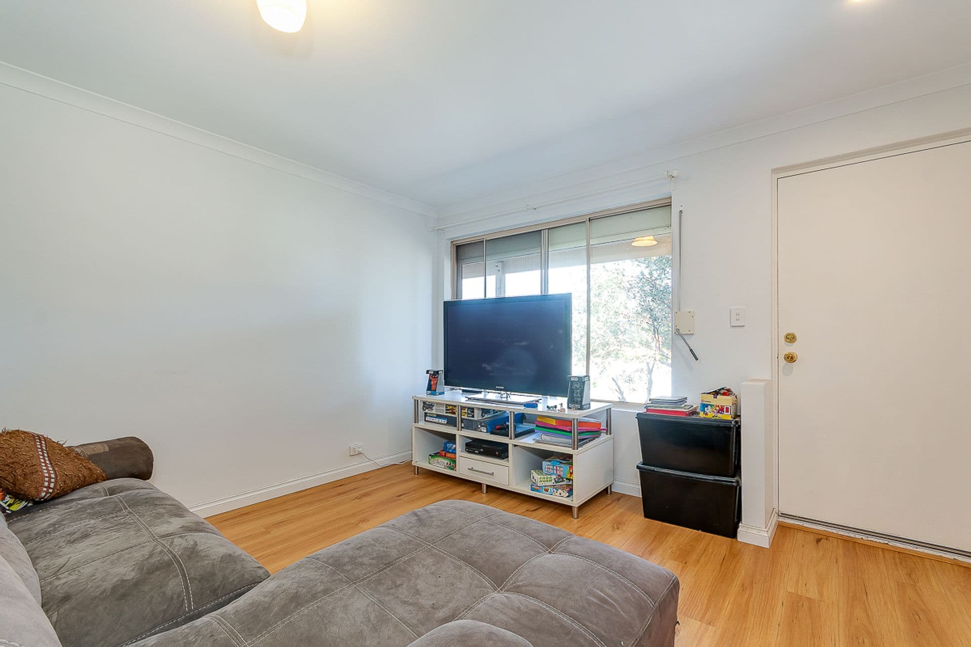 113 Seagrove Boulevard, Merriwa, WA, 6030, Merriwa - Thumbnail 4