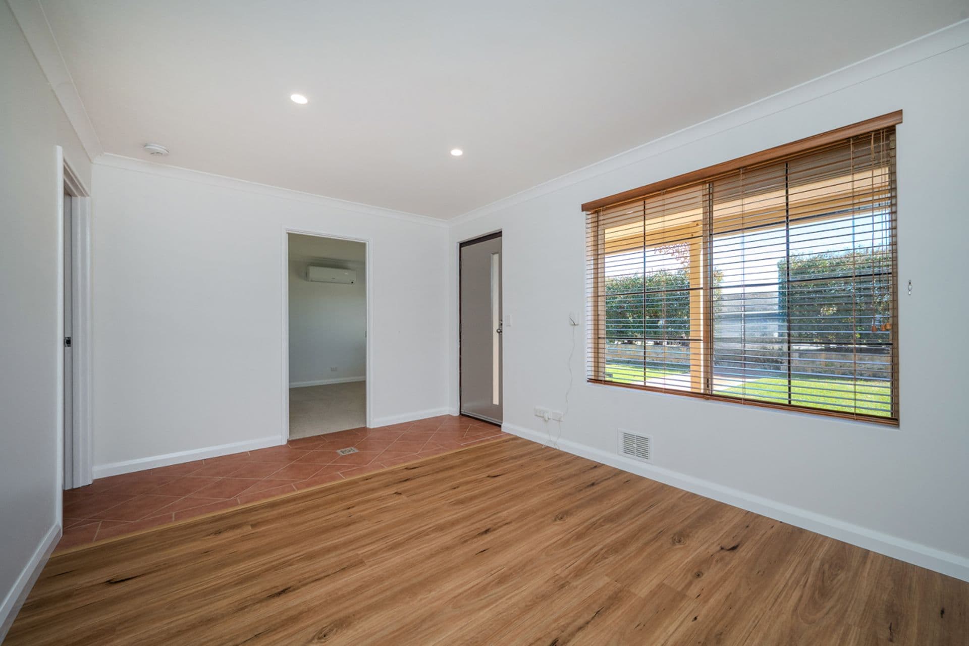12 Inman Court, Merriwa, WA, 6030, Merriwa - Thumbnail 5
