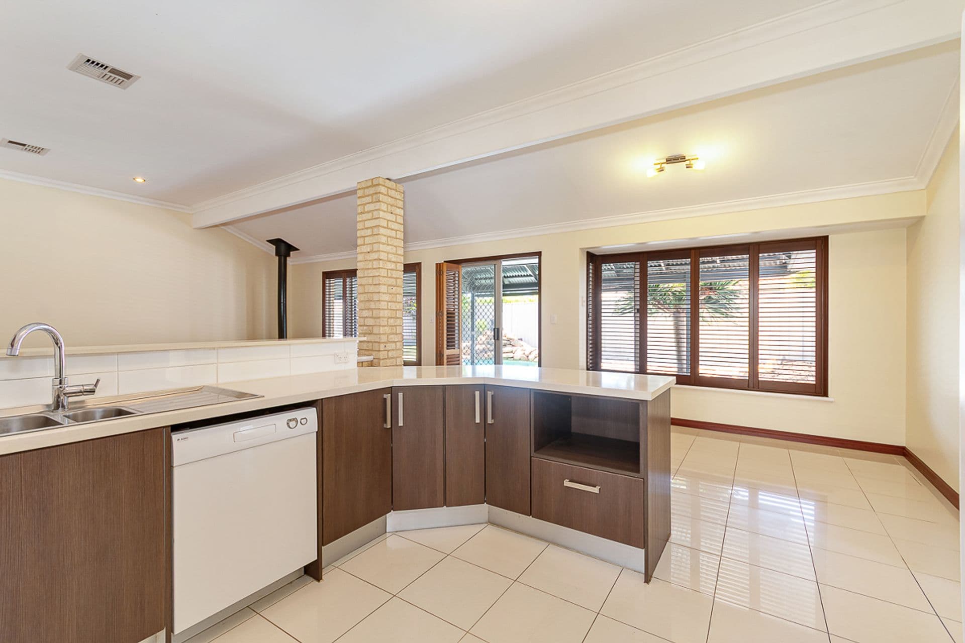 11 Dunlop Rise, Kinross, WA, 6028, Kinross - Thumbnail 7