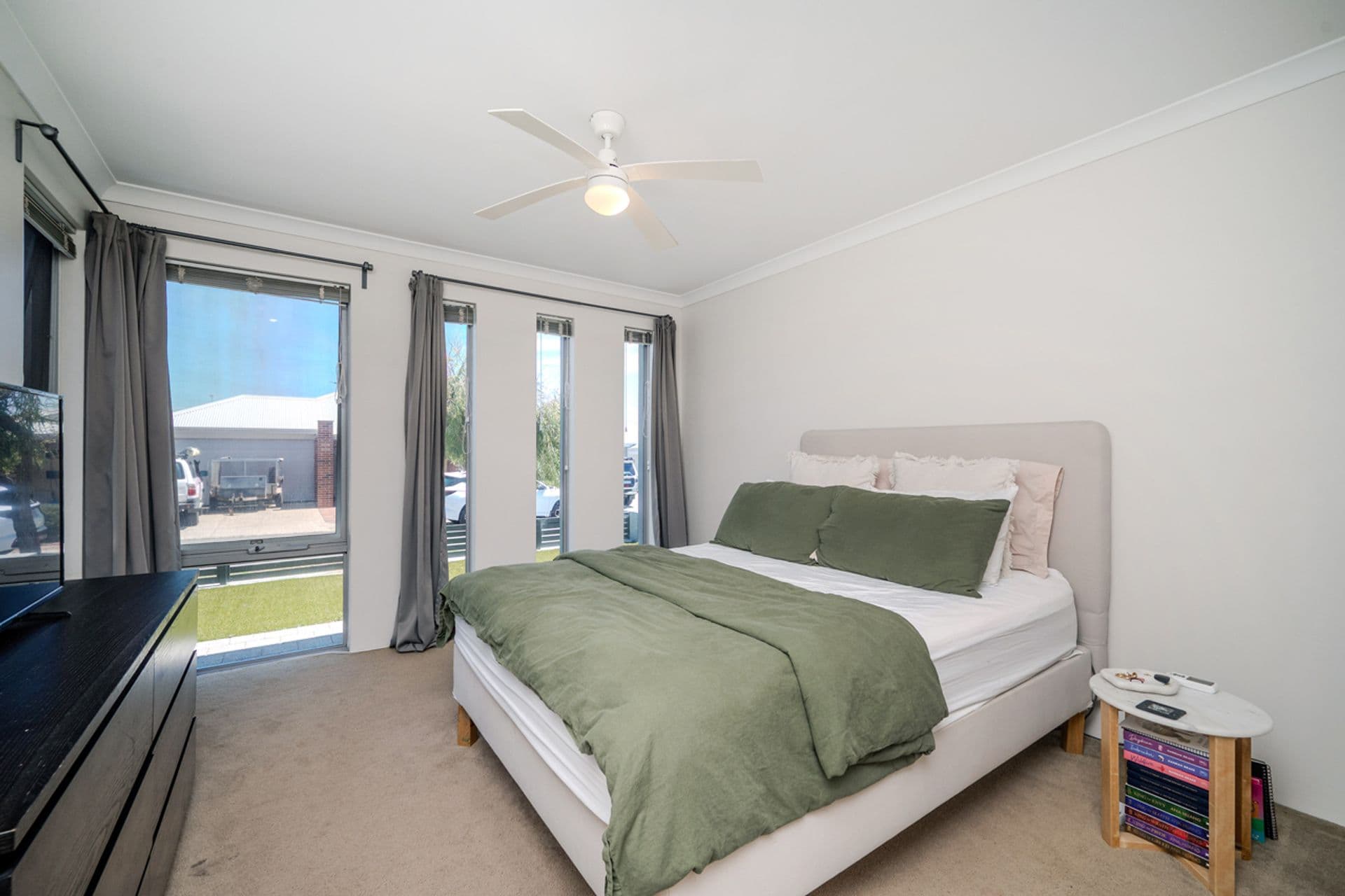 9 Amsterdam Crescent, Alkimos, WA, 6038, Alkimos - Thumbnail 3