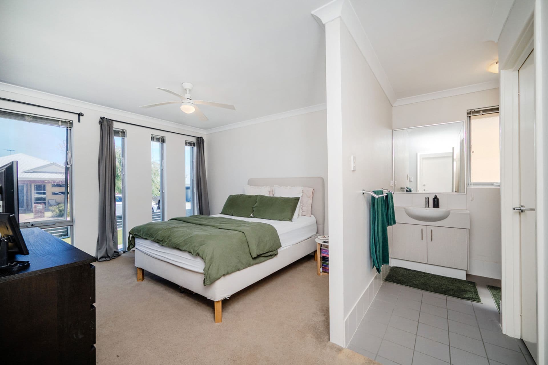 9 Amsterdam Crescent, Alkimos, WA, 6038, Alkimos - Thumbnail 5