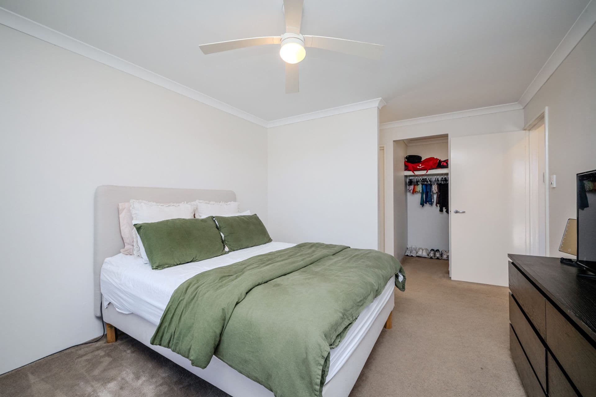 9 Amsterdam Crescent, Alkimos, WA, 6038, Alkimos - Thumbnail 4