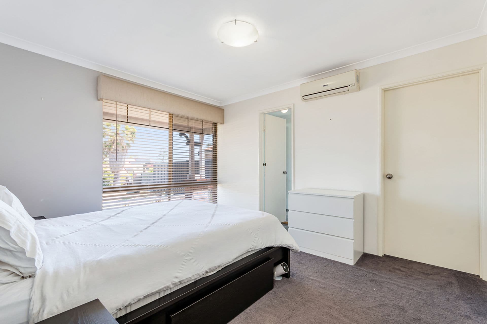 6 Stenton Gardens, Kinross, WA, 6028, Kinross - Thumbnail 5