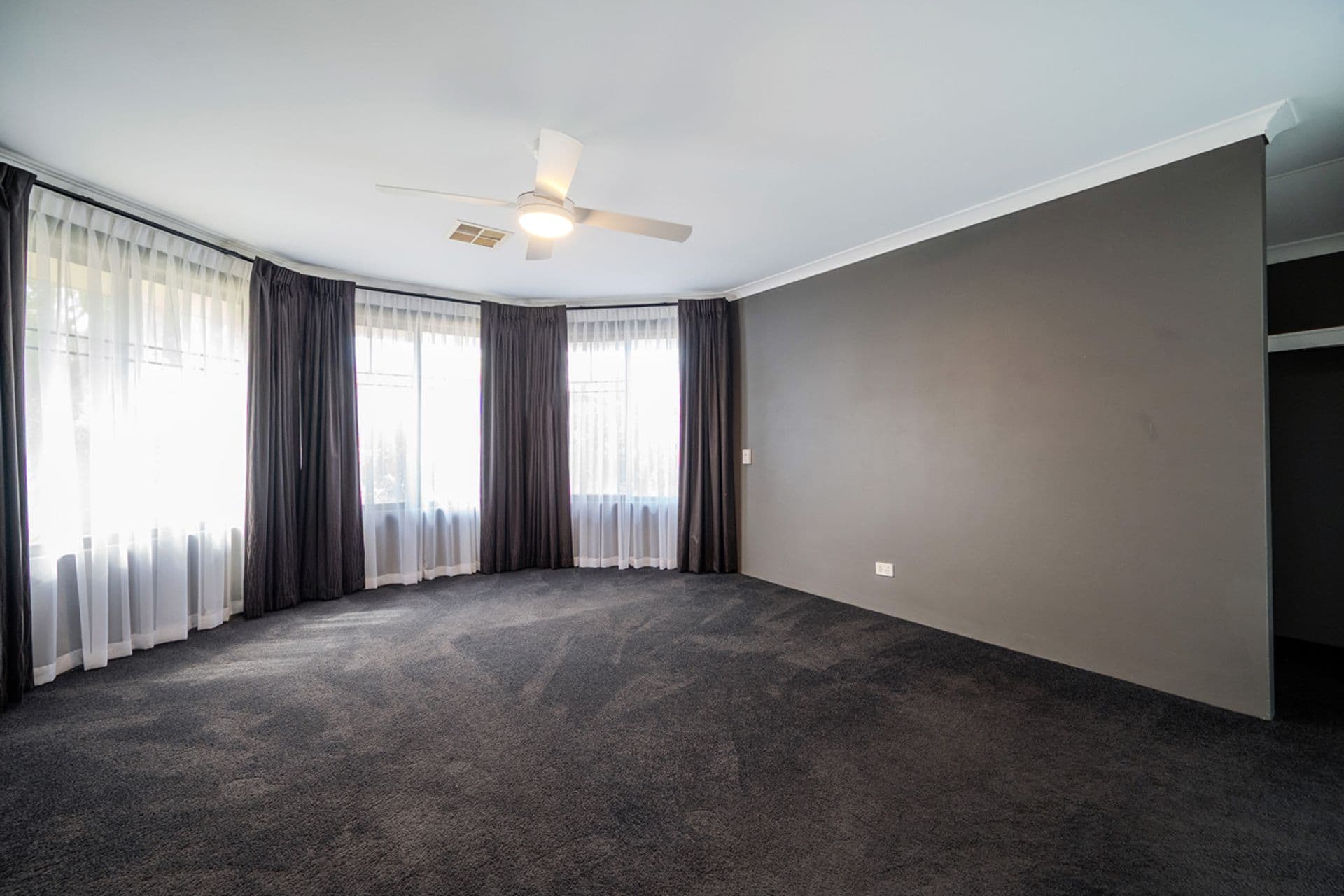 16 Mintaro Parade, Quinns Rocks, WA, 6030, Quinns Rocks - Thumbnail 4