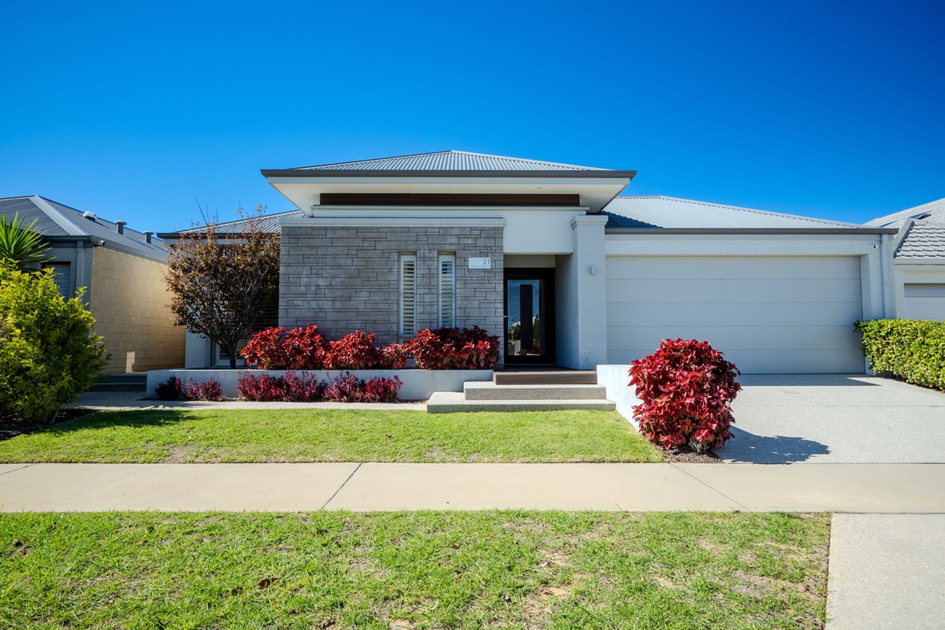 21 Midsummer Avenue, Jindalee, WA, 6036, Jindalee - Thumbnail 2