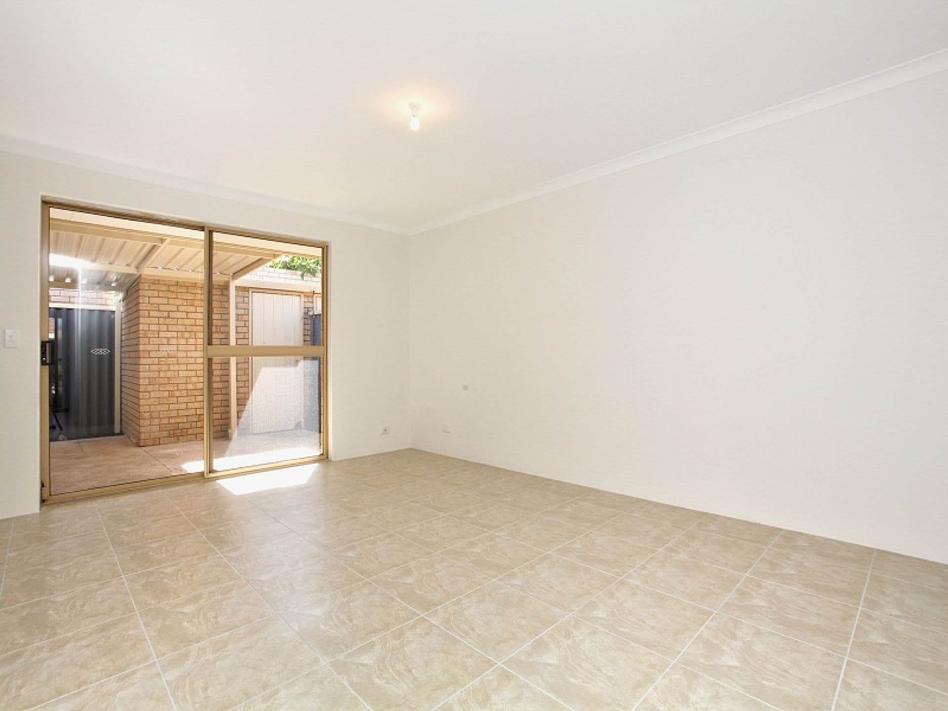 5/96 Simpson Avenue, Rockingham, WA, 6168, Rockingham - Thumbnail 4