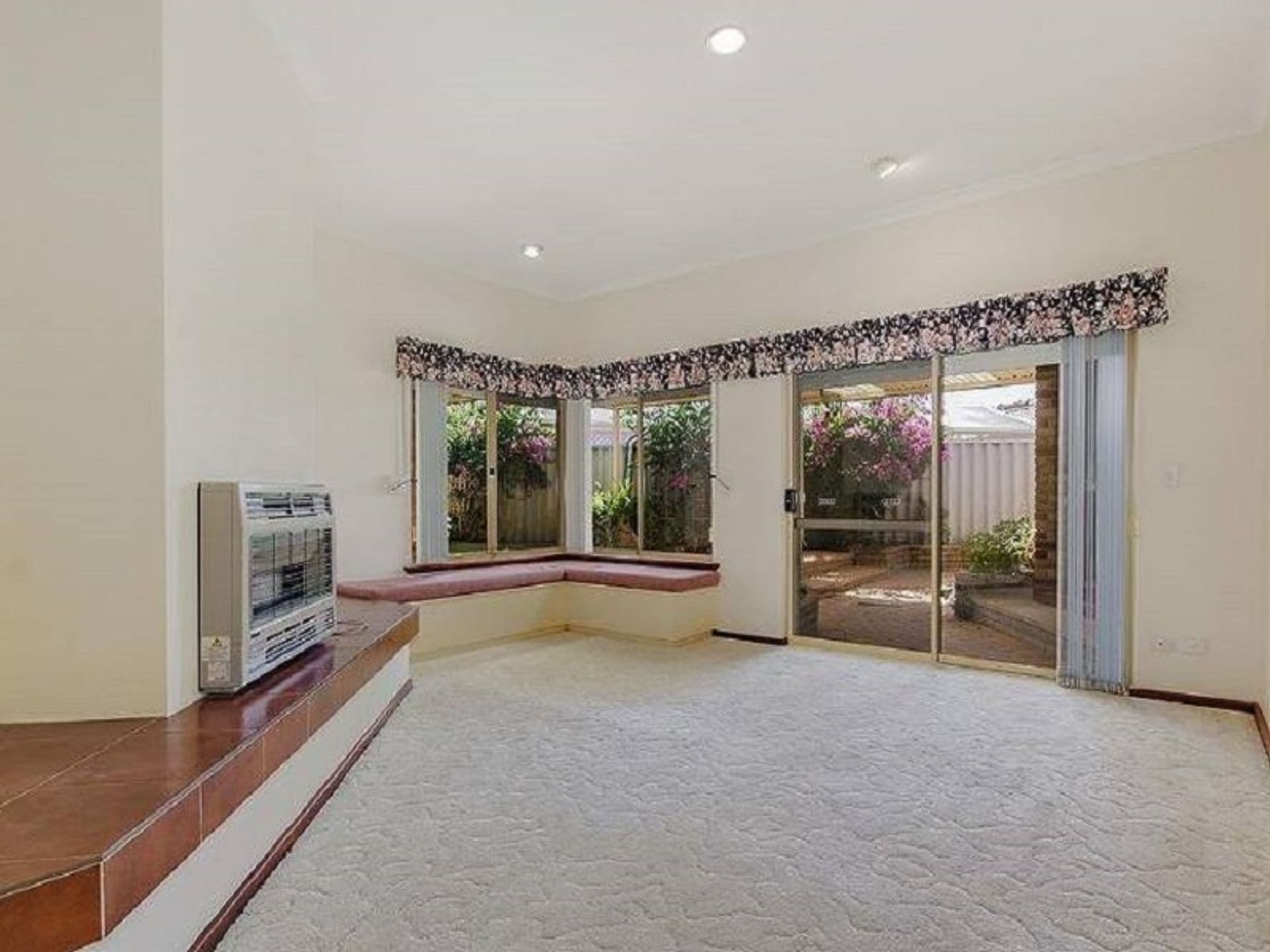 20/61 Rockingham Beach Road, Rockingham, WA, 6168, Rockingham - Thumbnail 2