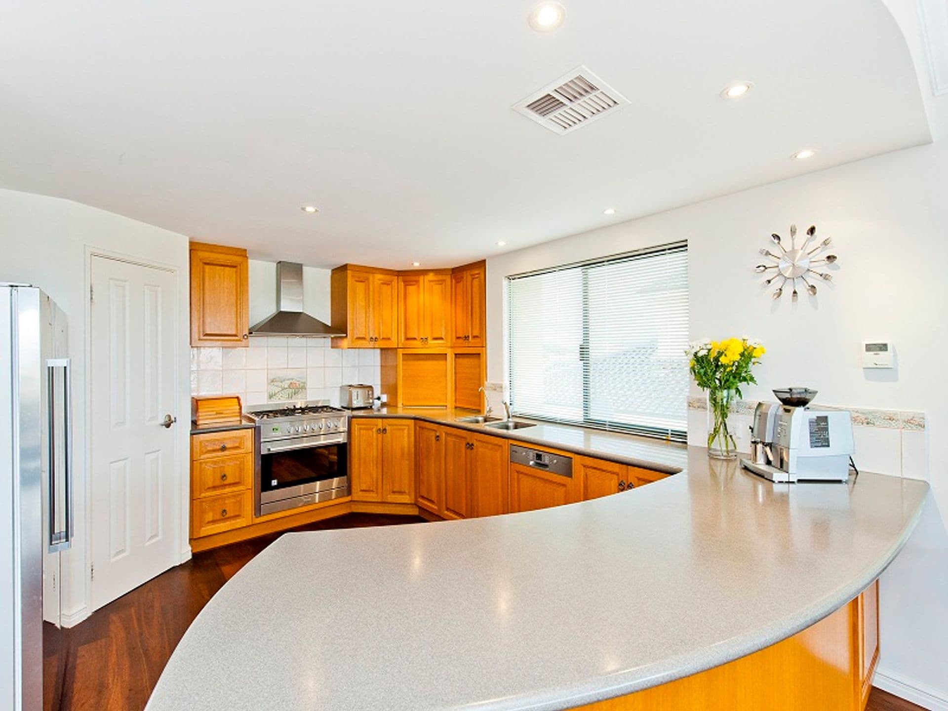 20/61 Rockingham Beach Road, Rockingham, WA, 6168, Coconuts - Thumbnail 7