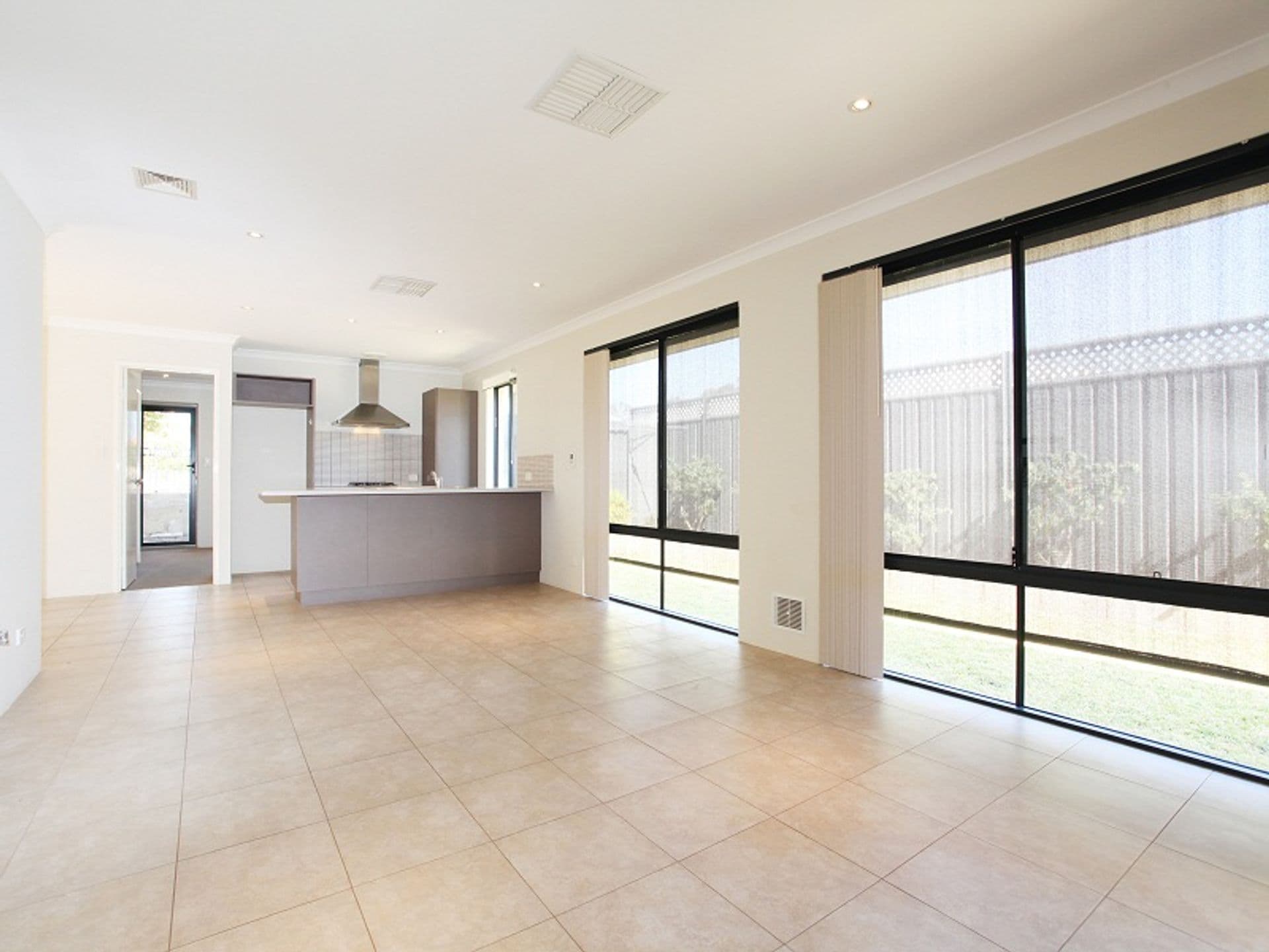 20/61 Rockingham Beach Road, Rockingham, WA, 6168, Baldivis - Thumbnail 7
