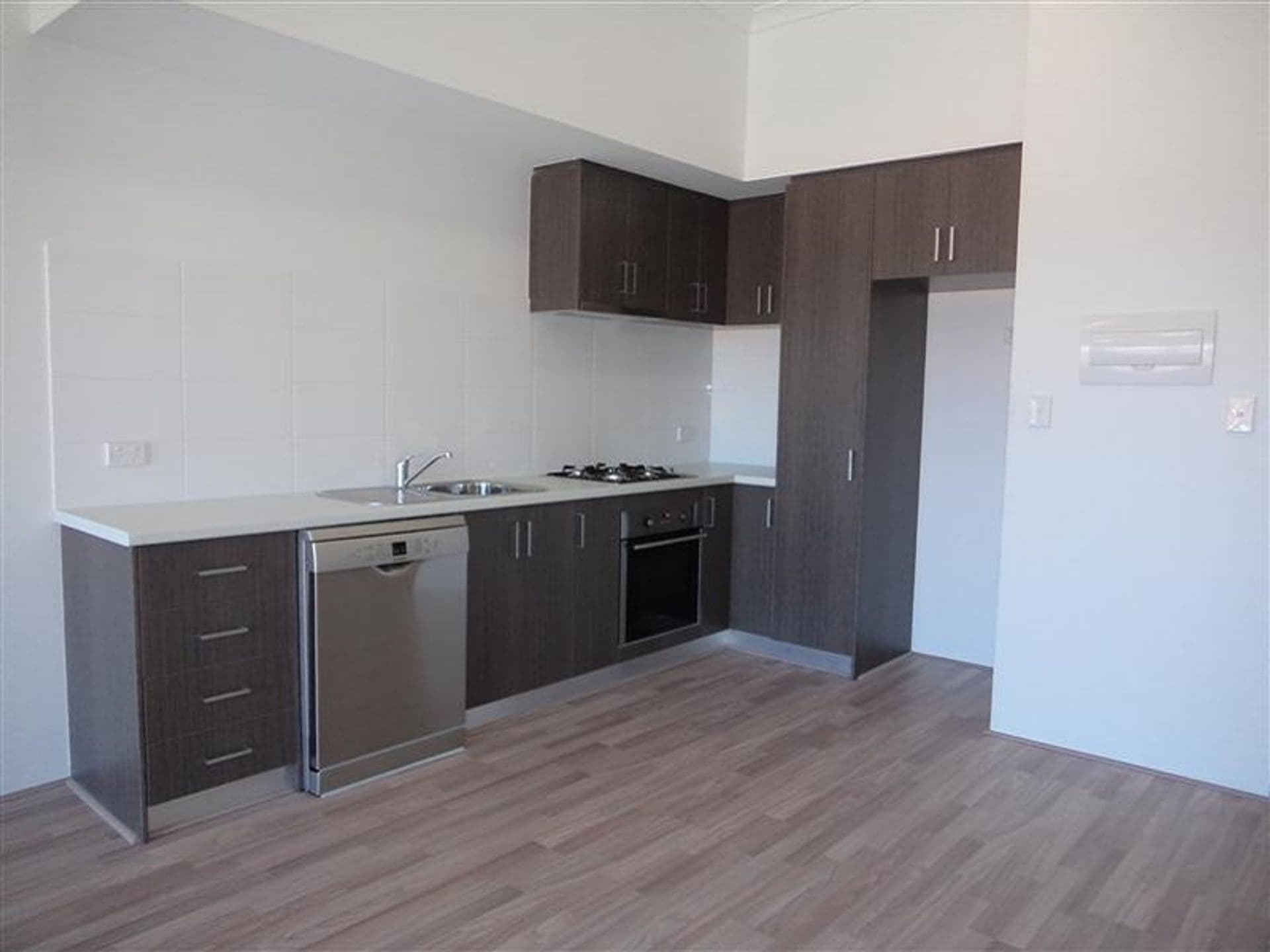 6/11 Vaux Street, Rockingham, WA, 6168, Rockingham - Thumbnail 2