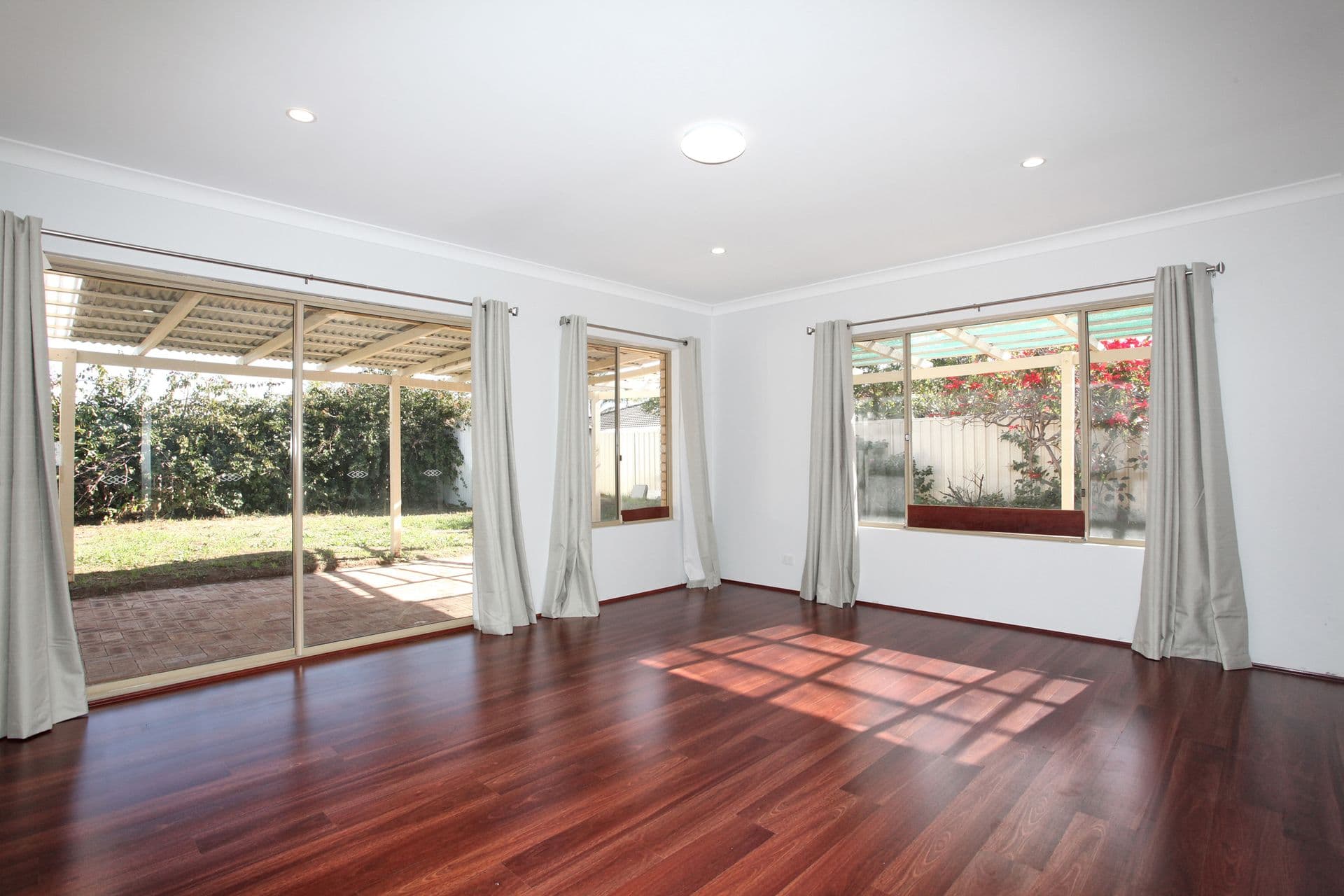 20/61 Rockingham Beach Road, Rockingham, WA, 6168, West Tamworth - Thumbnail 6