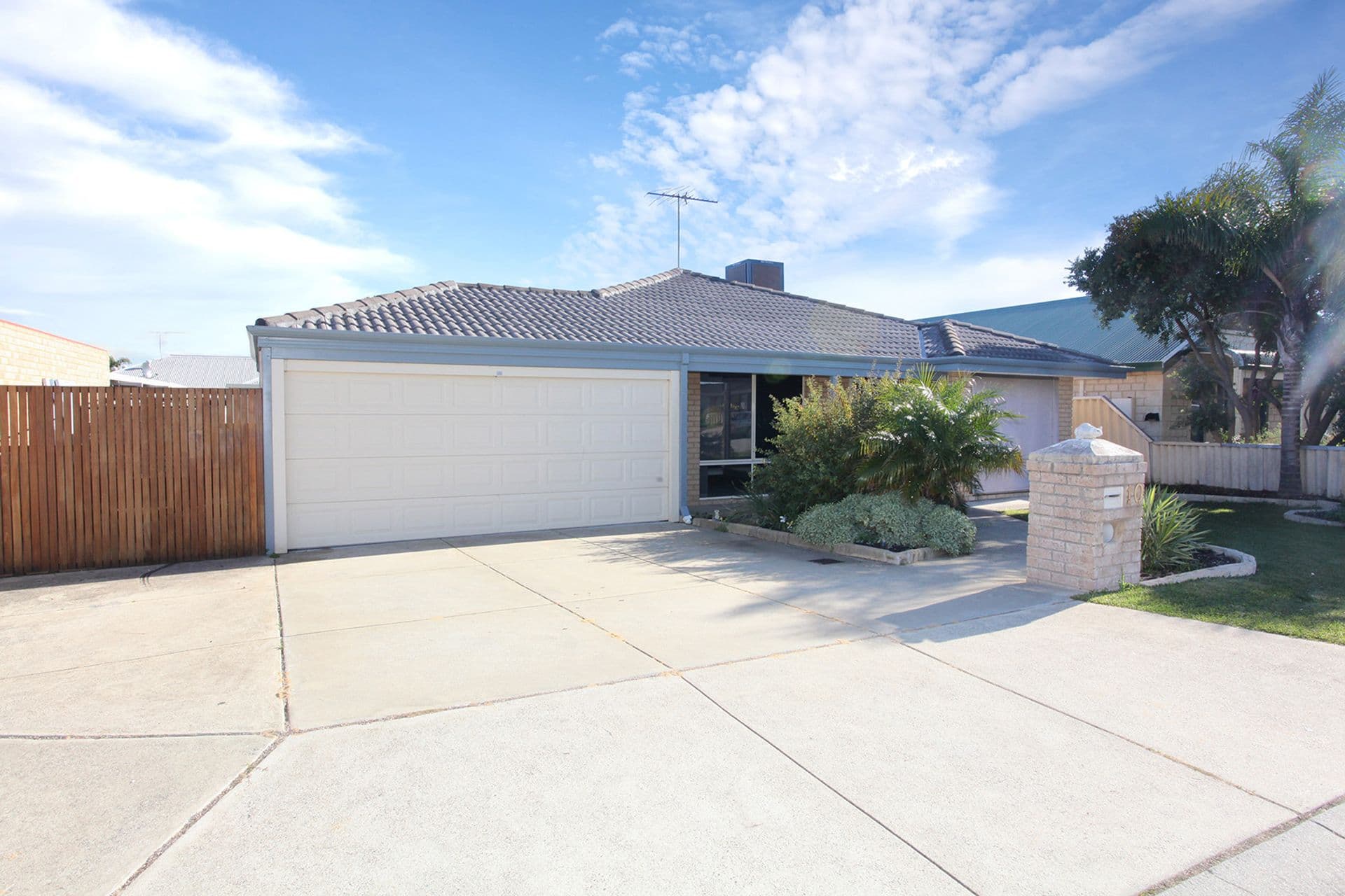 20/61 Rockingham Beach Road, Rockingham, WA, 6168, Warnbro - Thumbnail 2