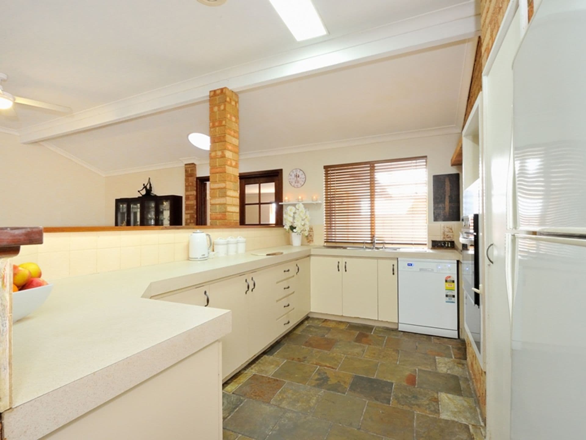 20/61 Rockingham Beach Road, Rockingham, WA, 6168, Cooloongup - Thumbnail 7
