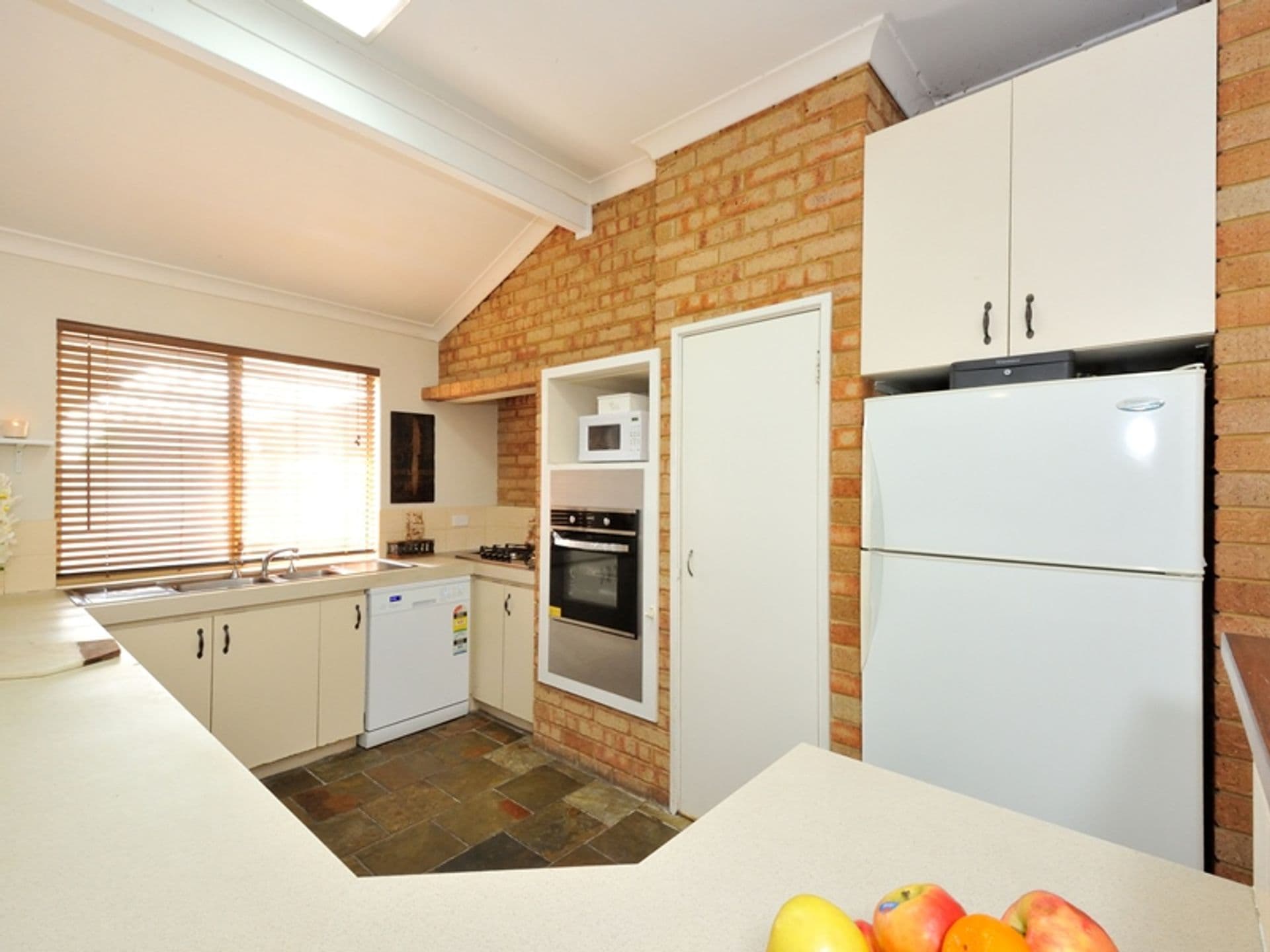 20/61 Rockingham Beach Road, Rockingham, WA, 6168, Cooloongup - Thumbnail 8