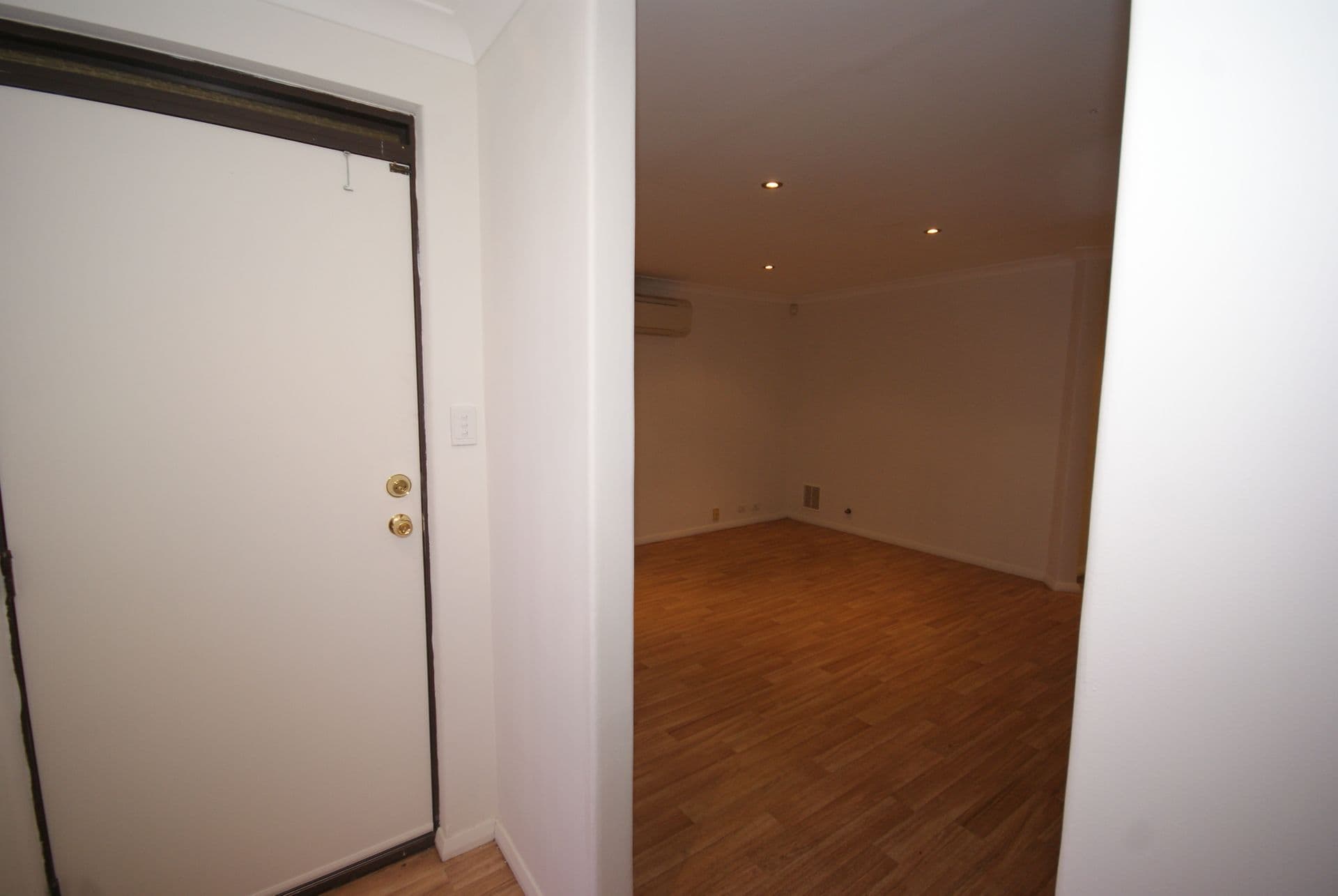 20/61 Rockingham Beach Road, Rockingham, WA, 6168, Cooloongup - Thumbnail 2