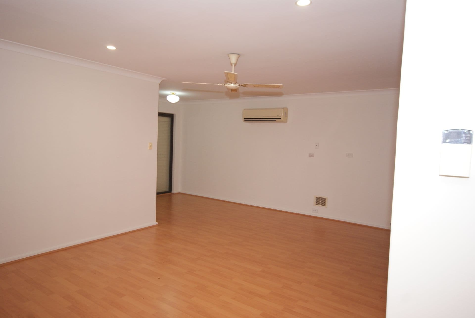 20/61 Rockingham Beach Road, Rockingham, WA, 6168, Waikiki - Thumbnail 4