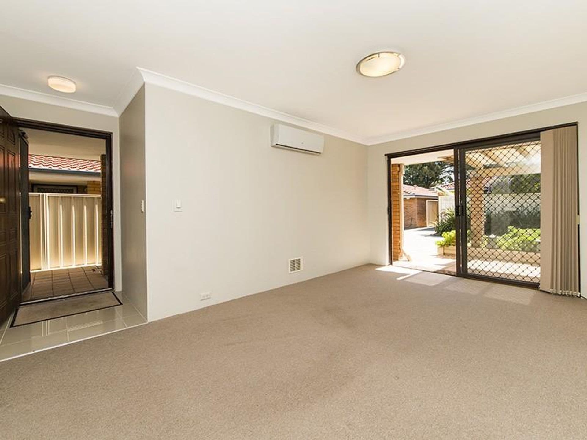 9/3 Alexandra Street, Rockingham, WA, 6168, Rockingham - Thumbnail 4
