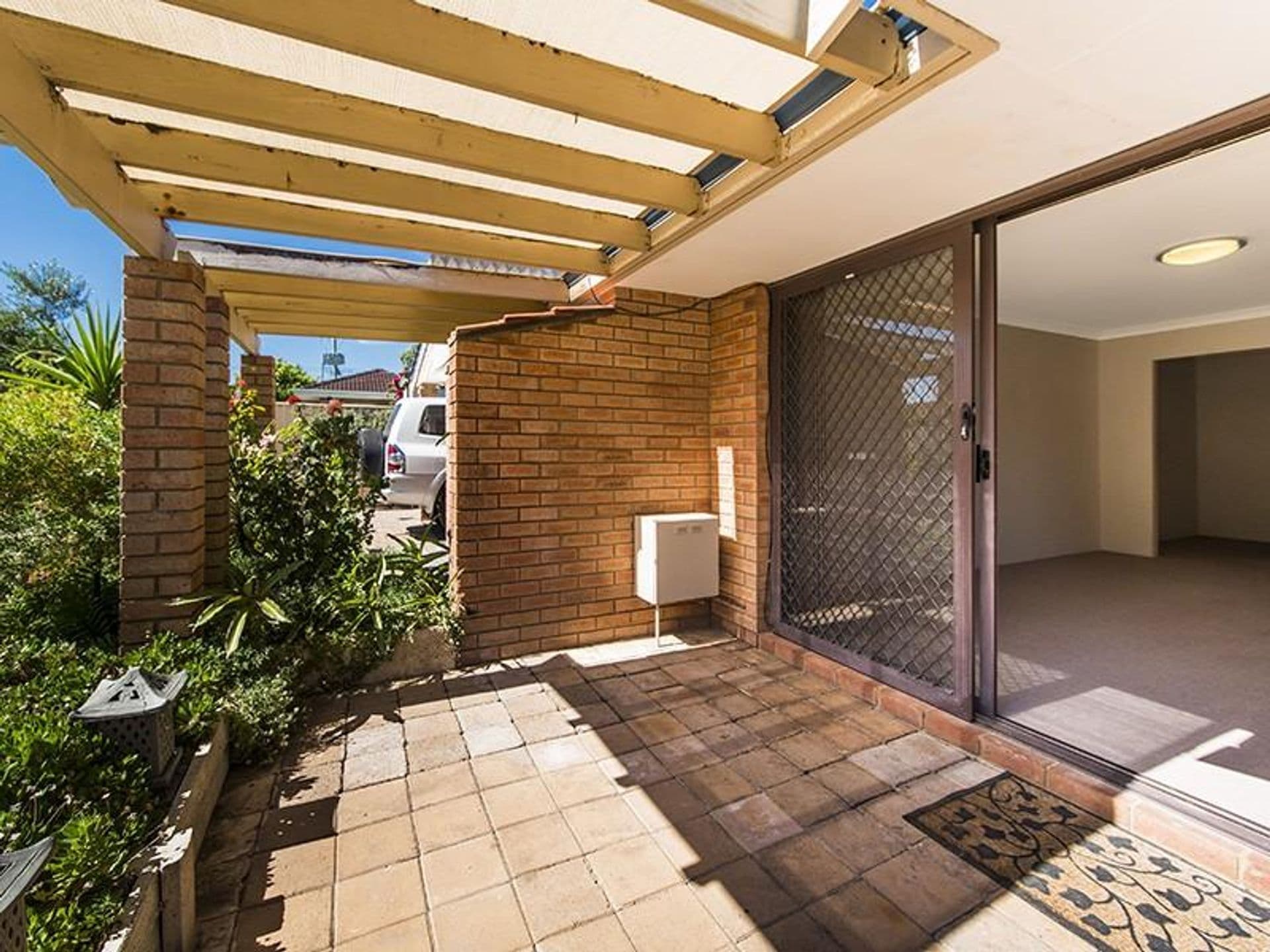 9/3 Alexandra Street, Rockingham, WA, 6168, Rockingham - Thumbnail 3