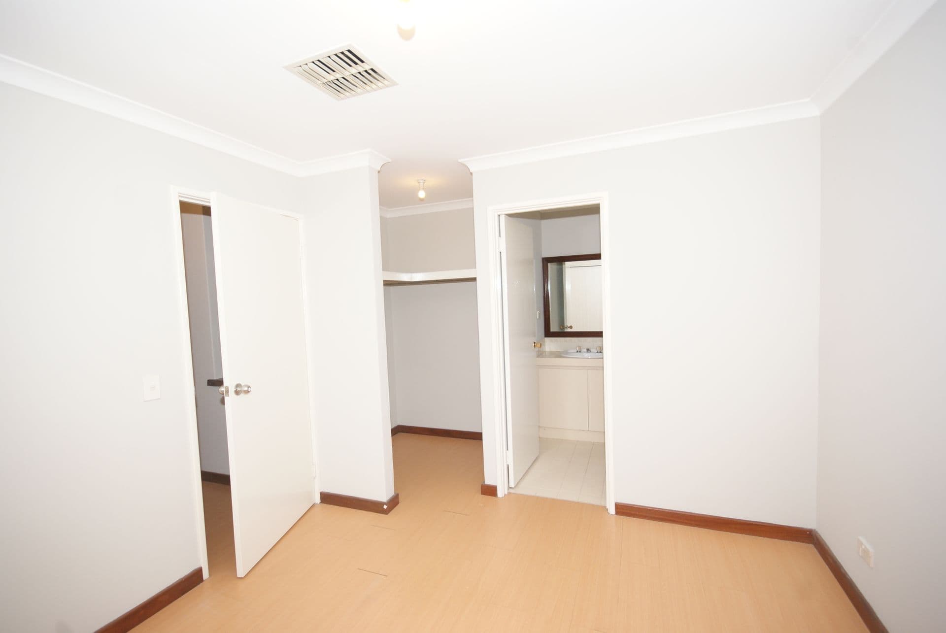 20/61 Rockingham Beach Road, Rockingham, WA, 6168, Warnbro - Thumbnail 4