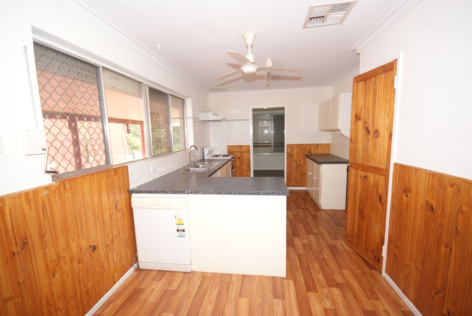 20/61 Rockingham Beach Road, Rockingham, WA, 6168, Orelia - Thumbnail 8