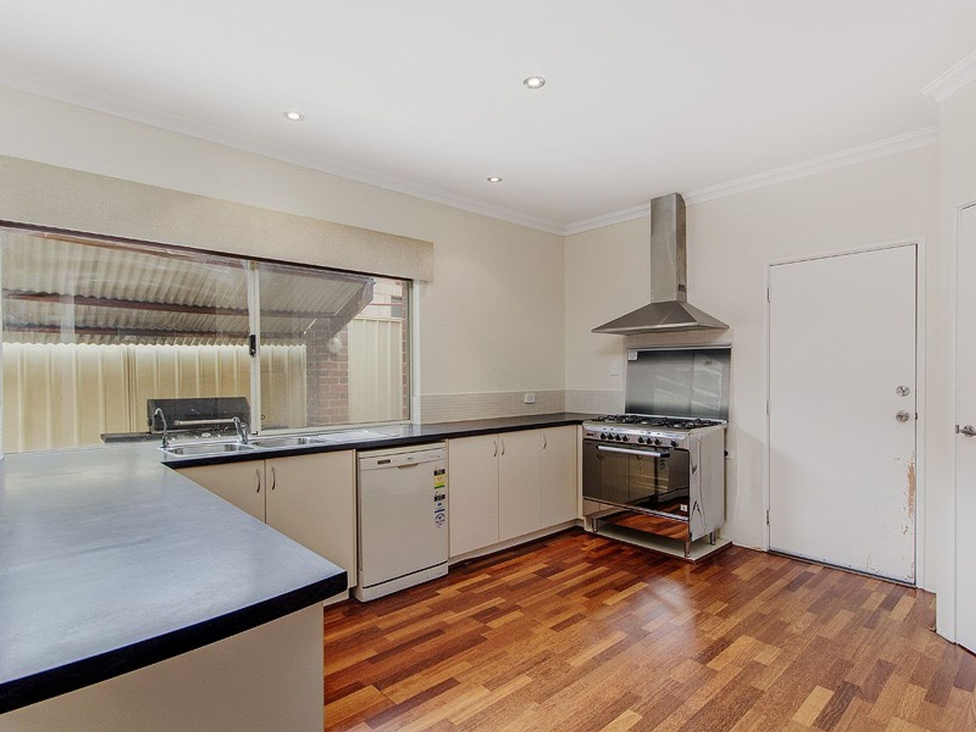 20/61 Rockingham Beach Road, Rockingham, WA, 6168, Secret Harbour - Thumbnail 7
