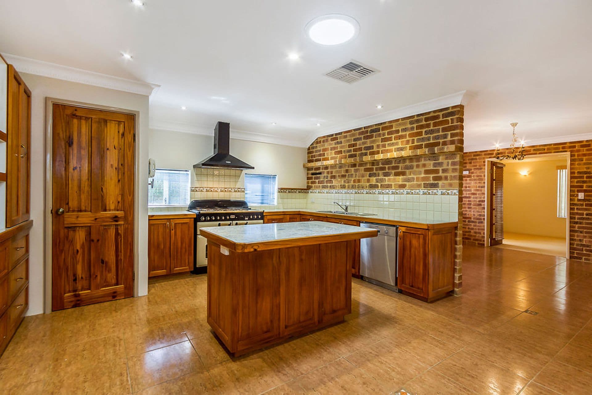 20/61 Rockingham Beach Road, Rockingham, WA, 6168, Gosnells - Thumbnail 5