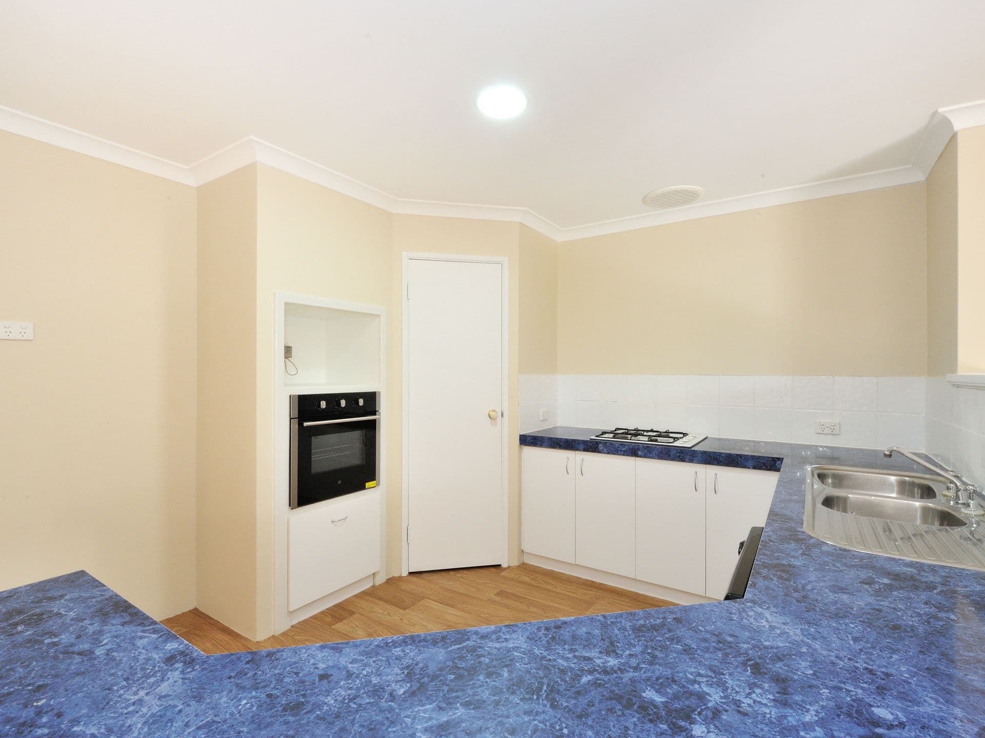 20/61 Rockingham Beach Road, Rockingham, WA, 6168, Port Kennedy - Thumbnail 7