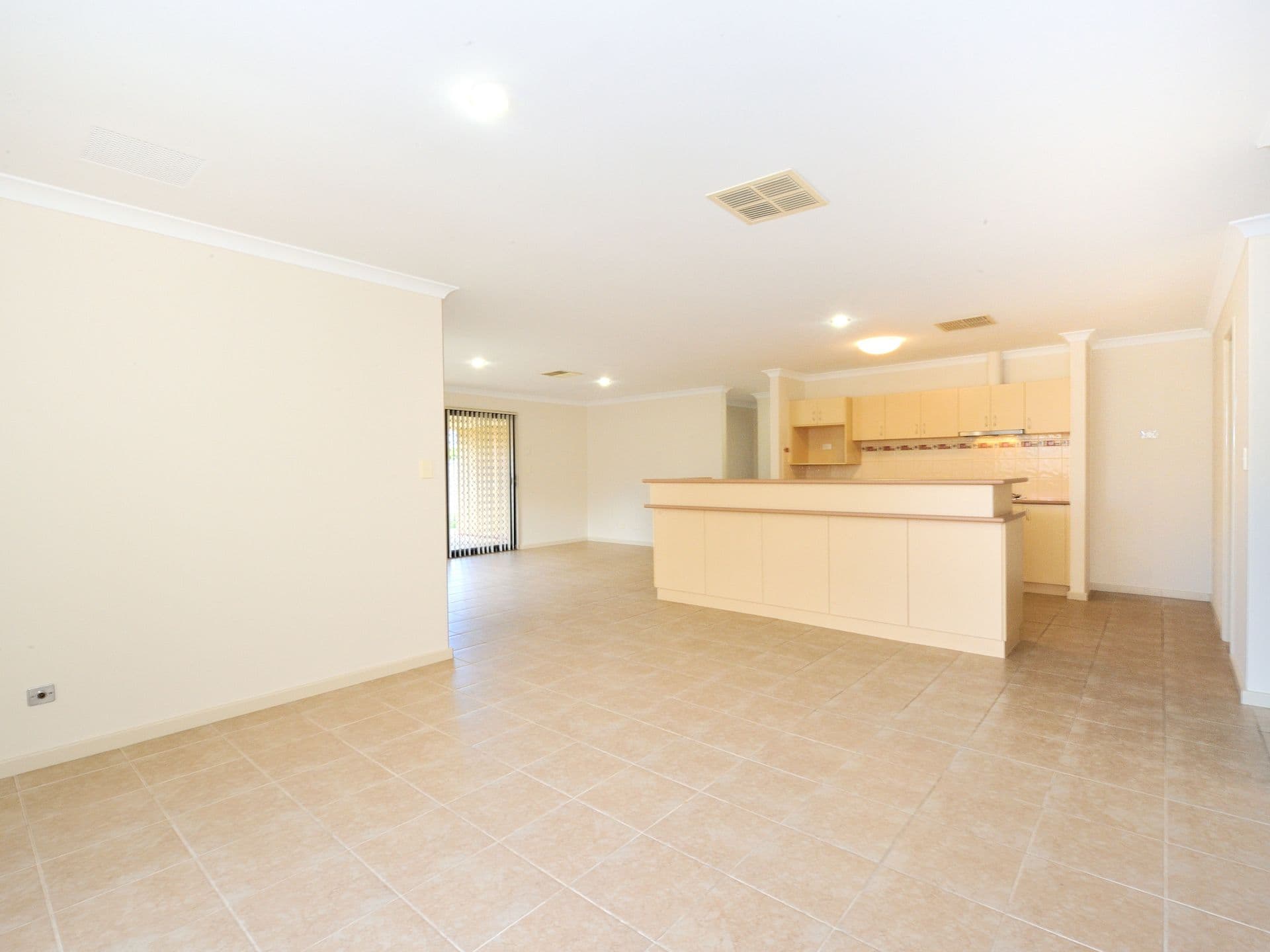20/61 Rockingham Beach Road, Rockingham, WA, 6168, Secret Harbour - Thumbnail 7