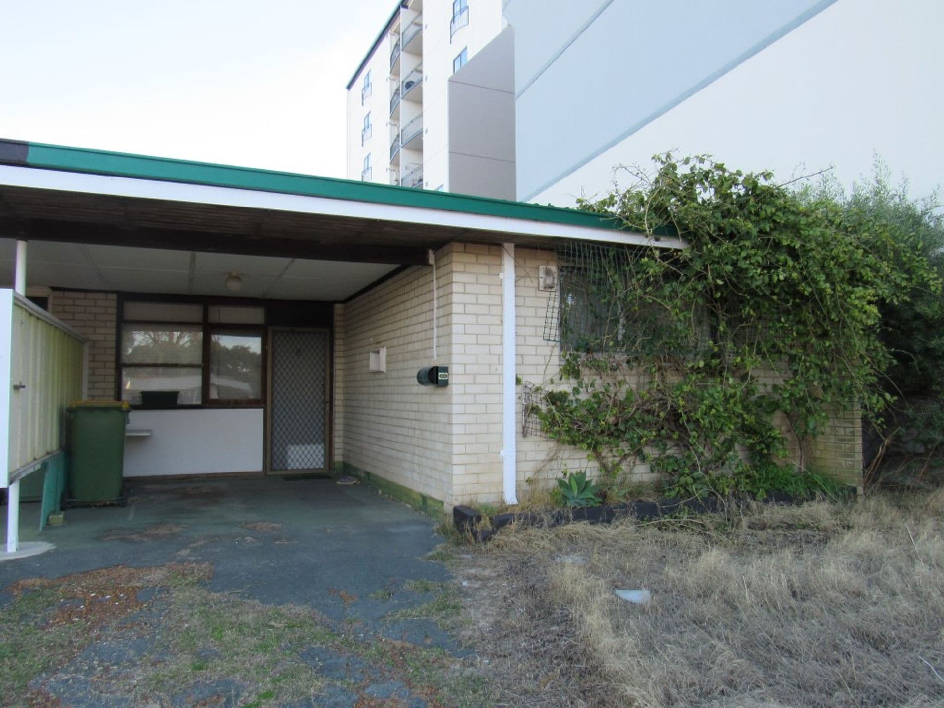 8/3 Wanliss Street, Rockingham, WA, 6168, Rockingham - Thumbnail 2