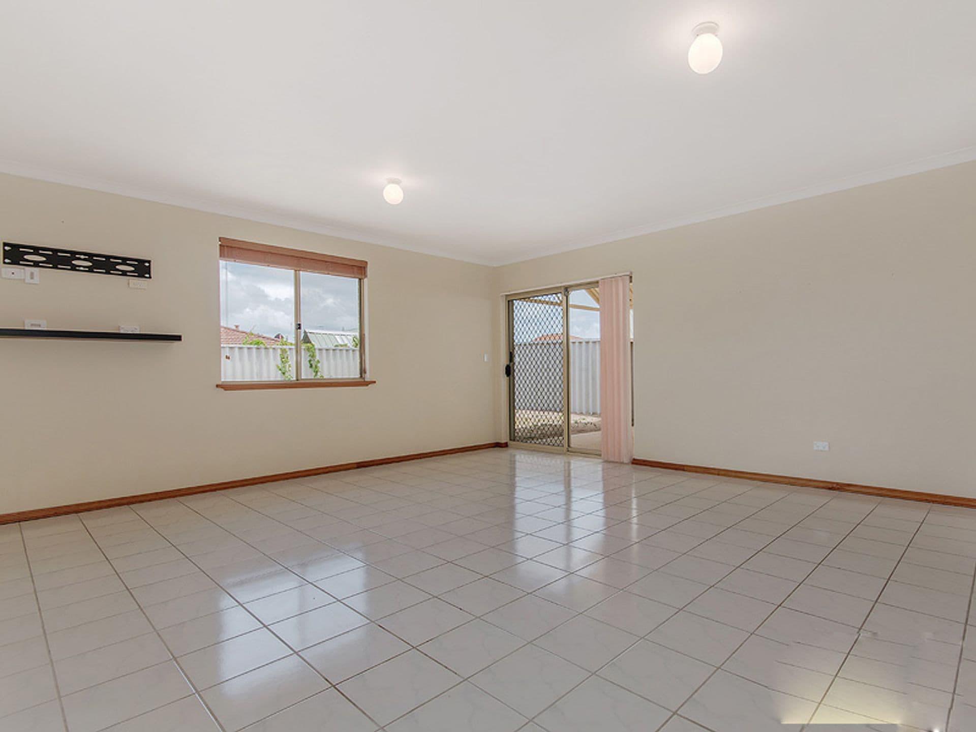20/61 Rockingham Beach Road, Rockingham, WA, 6168, Warnbro - Thumbnail 5
