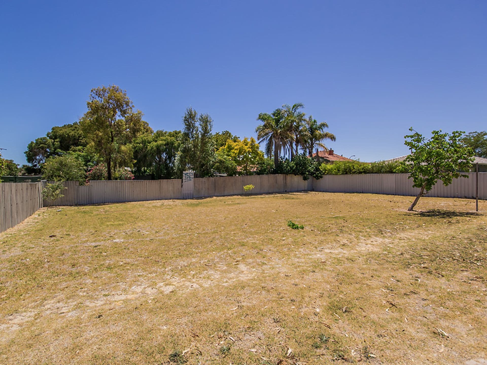 68 Lake Street, Rockingham, WA, 6168, Rockingham - Thumbnail 2