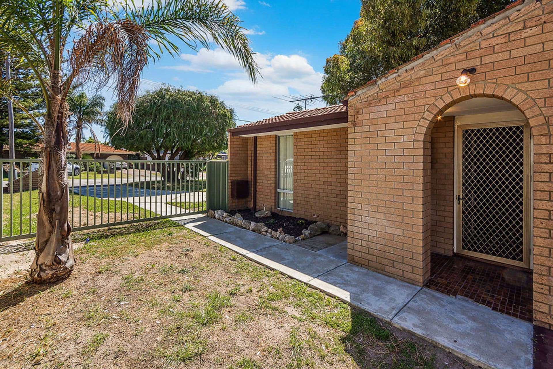 20/61 Rockingham Beach Road, Rockingham, WA, 6168, Cooloongup - Thumbnail 2