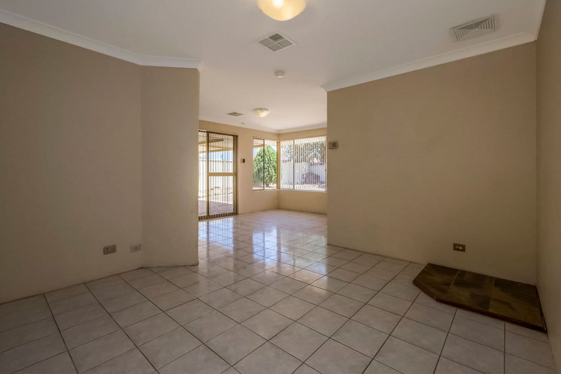 20/61 Rockingham Beach Road, Rockingham, WA, 6168, Cooloongup - Thumbnail 6