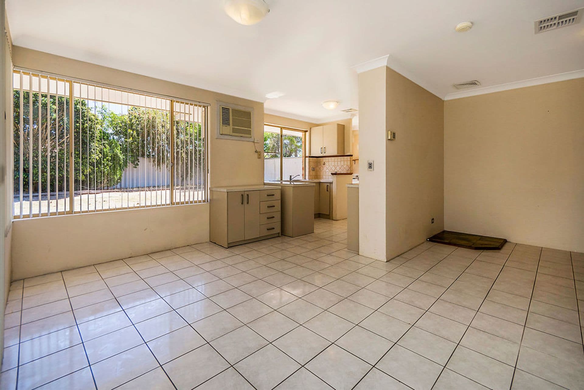 20/61 Rockingham Beach Road, Rockingham, WA, 6168, Cooloongup - Thumbnail 8