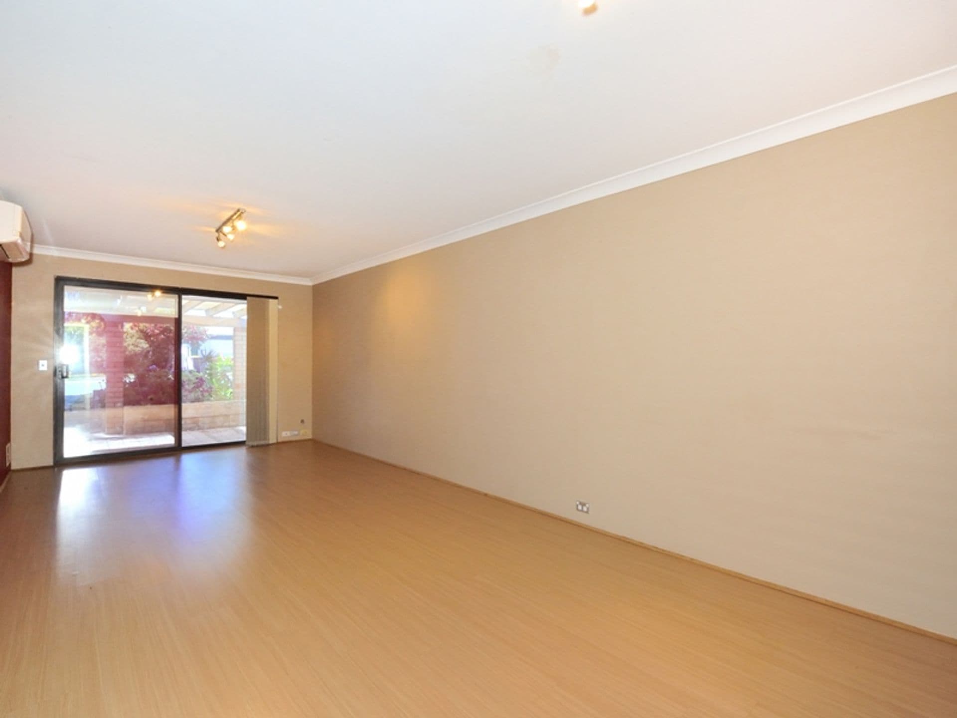 3/3 Alexandra Street, Rockingham, WA, 6168, Rockingham - Thumbnail 3